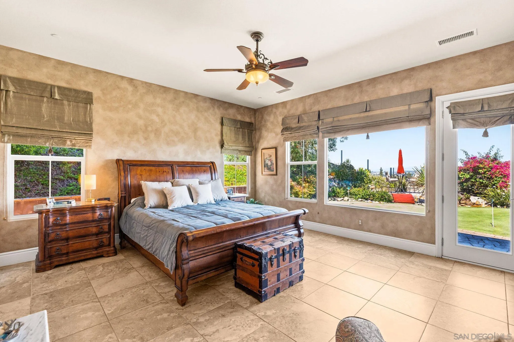 https://cdn.realtyfeed.com/cdn/127/260012766/3d35e127366715fdbc0579287a5453f8.webp