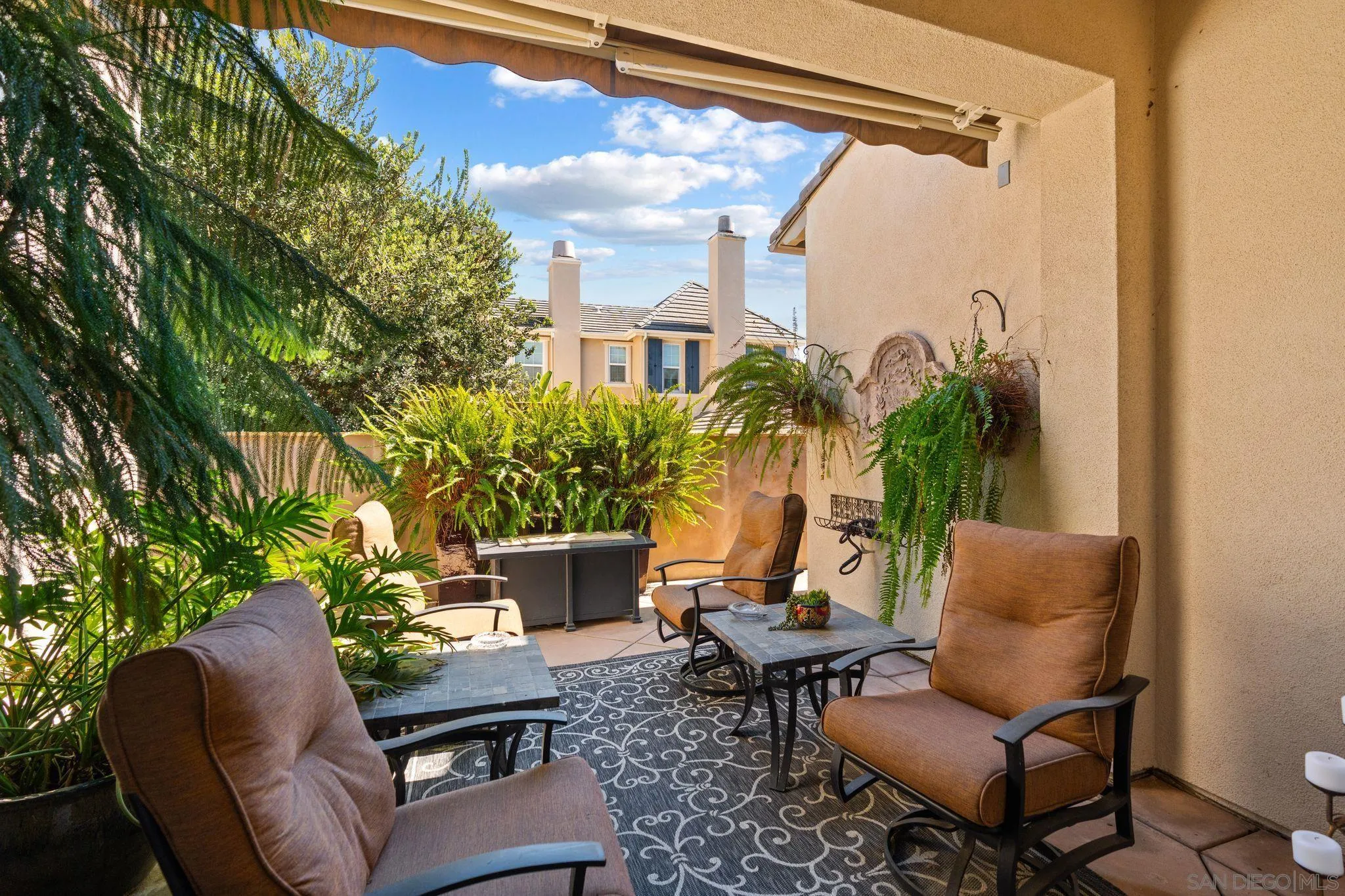 https://cdn.realtyfeed.com/cdn/127/260012766/7b4b2eb521847fbeff5a324dc260772d.webp