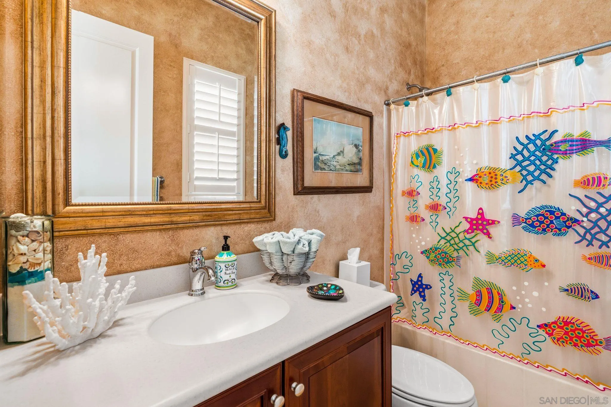 https://cdn.realtyfeed.com/cdn/127/260012766/9d8481782e266beba30ac0f3dba26181.webp