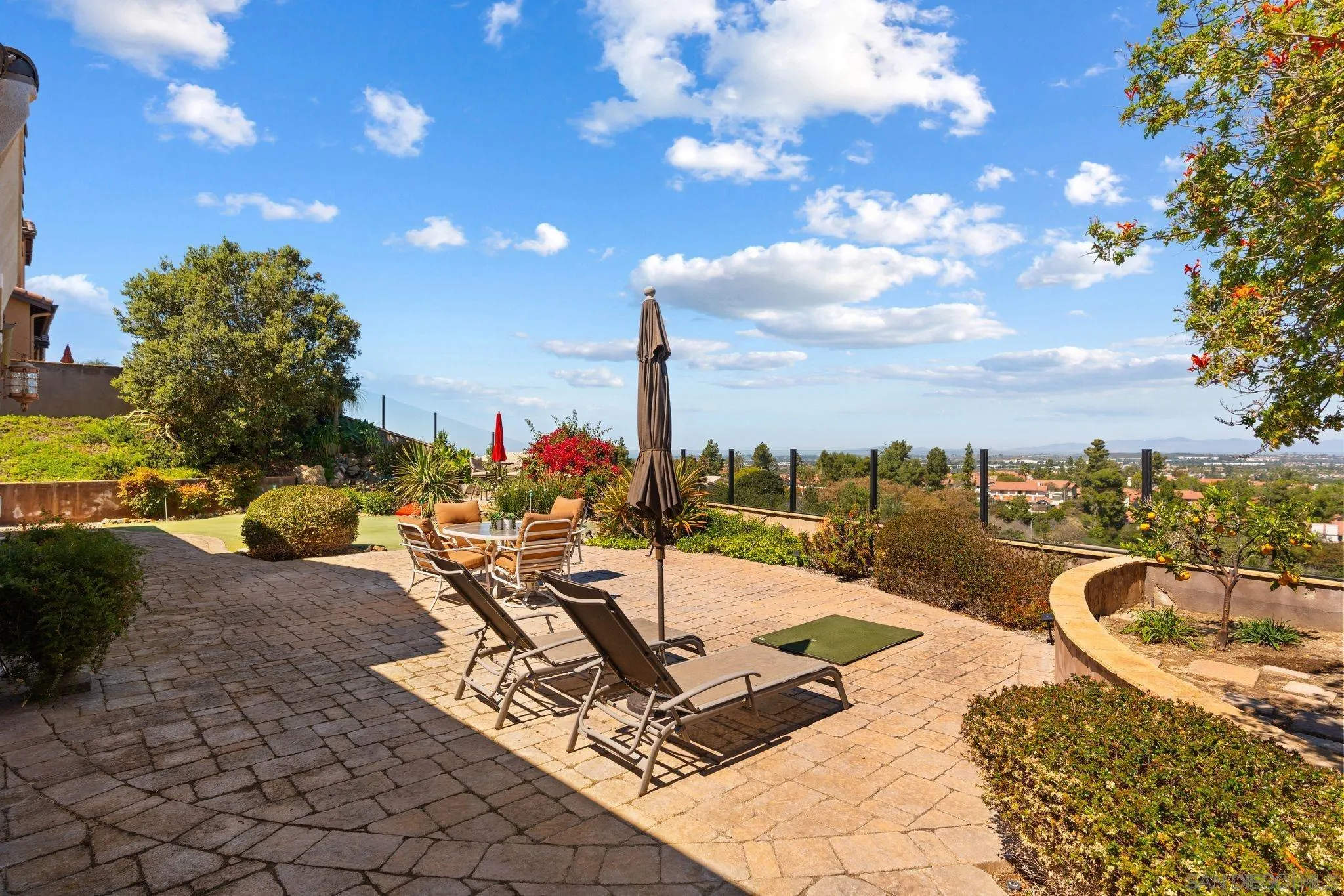 https://cdn.realtyfeed.com/cdn/127/260012766/b72873c04c13f837d2e925c91837eb45.webp