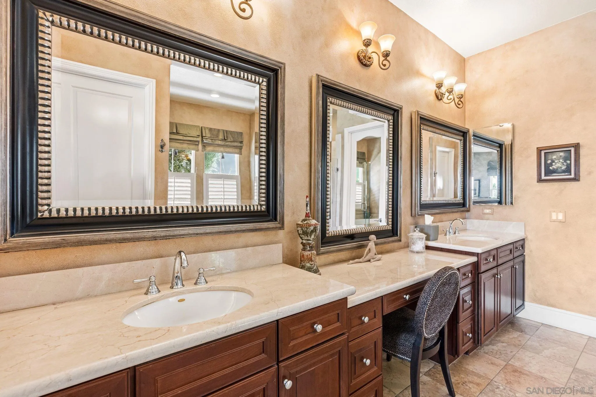 https://cdn.realtyfeed.com/cdn/127/260012766/bf1c6f2f86bca3dcc1e28693941b935a.webp