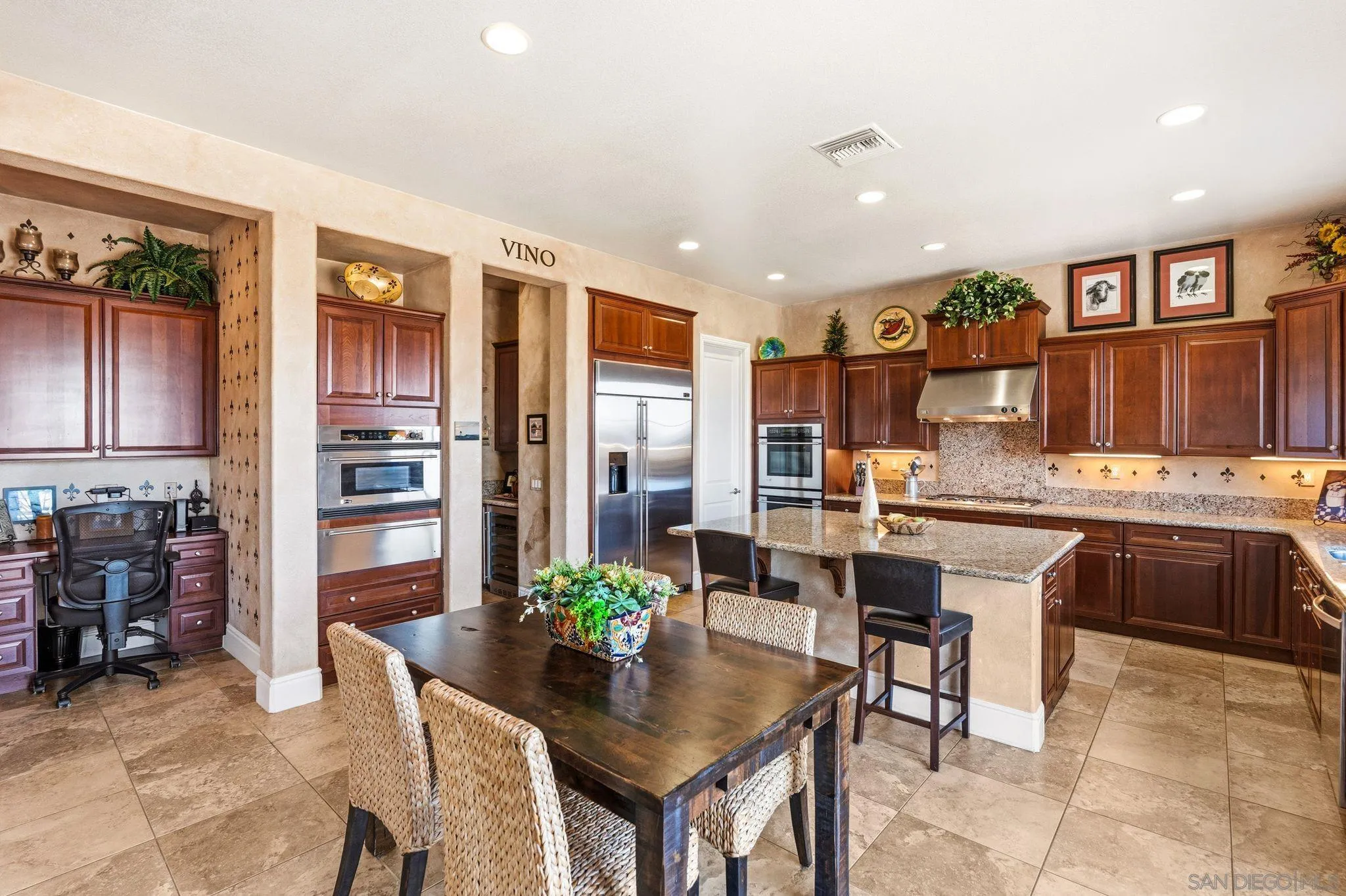https://cdn.realtyfeed.com/cdn/127/260012766/da23f66215f1c2369e1ca7f5cfc09d53.webp