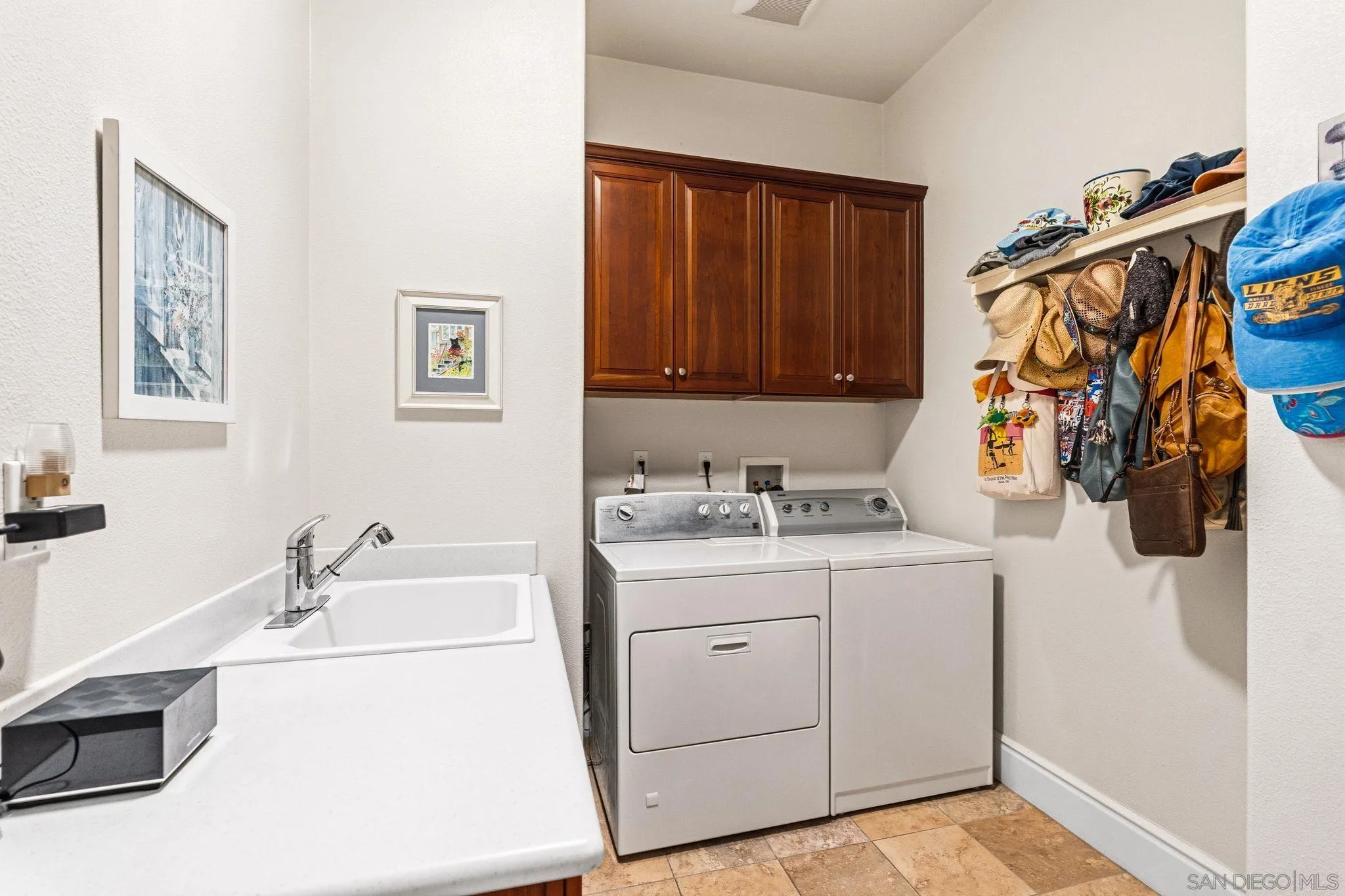 https://cdn.realtyfeed.com/cdn/127/260012766/e8a8d794a220f289ac34b2b71602cadd.webp