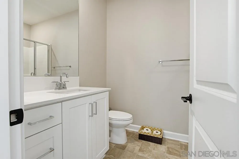 Photo #37: 260012776 Listing: Photo #37