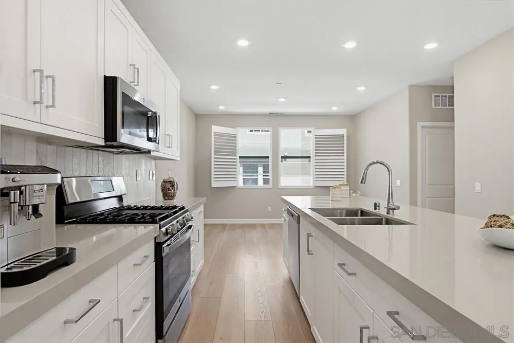 Photo #16: 260012776 Listing: Photo #16