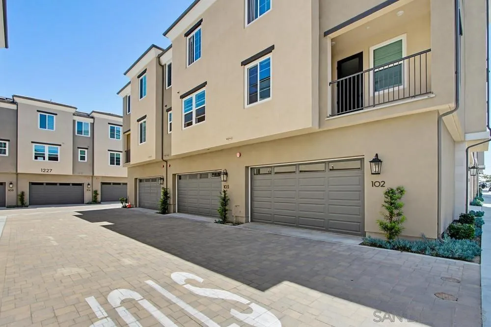 Photo #2: 260012776 Listing: Photo #2