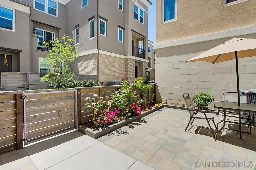 Photo #6: 260012776 Listing: Photo #6