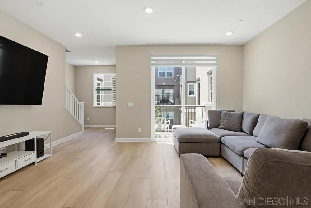 Photo #9: 260012776 Listing: Photo #9