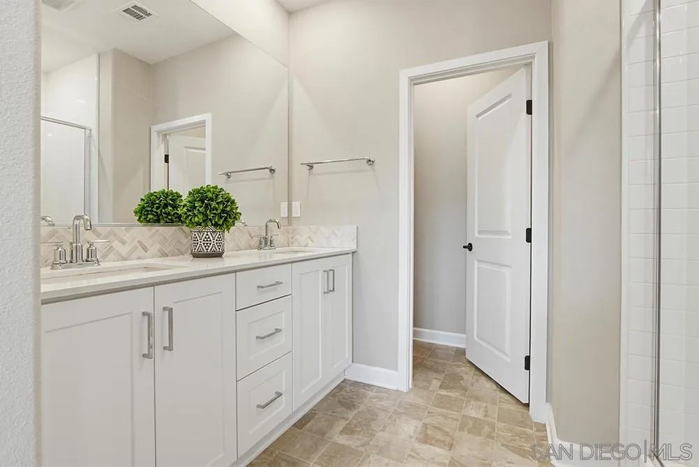 Photo #26: 260012776 Listing: Photo #26