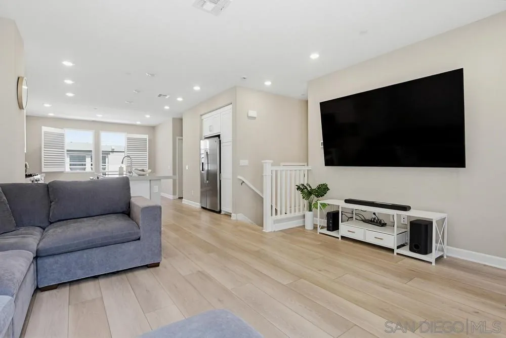Photo #12: 260012776 Listing: Photo #12
