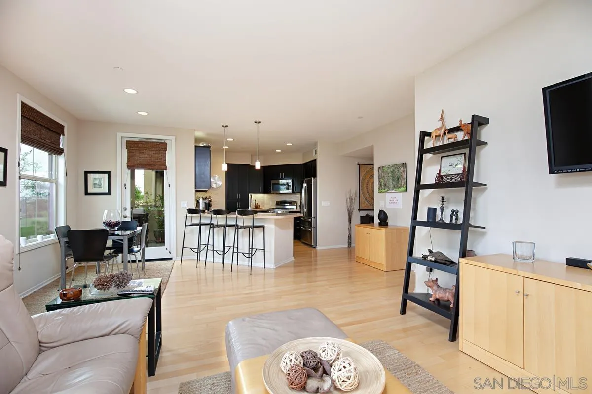 Photo #6: 260012778 Listing: Photo #6