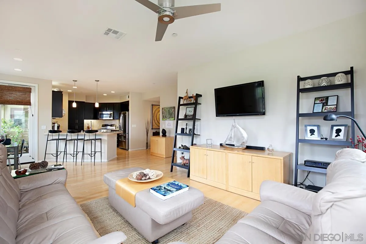 https://cdn.realtyfeed.com/cdn/127/260012778/83f29dd30110969bb797536a0017e5d7.webp