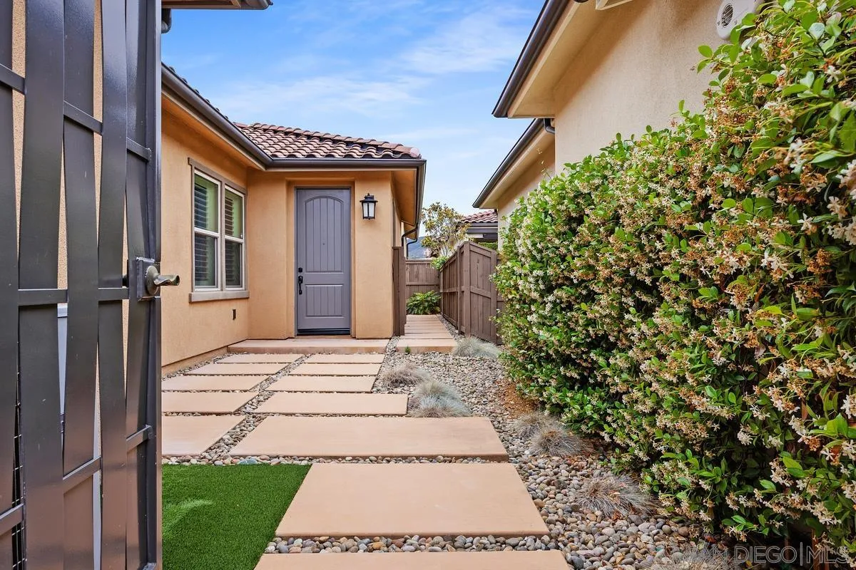 Photo #4: 260012780 Listing: Photo #4