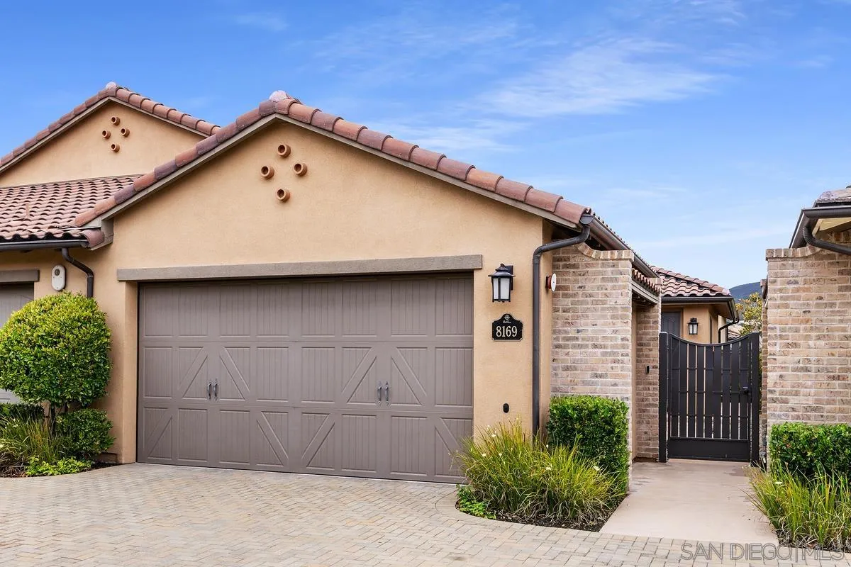 Photo #3: 260012780 Listing: Photo #3