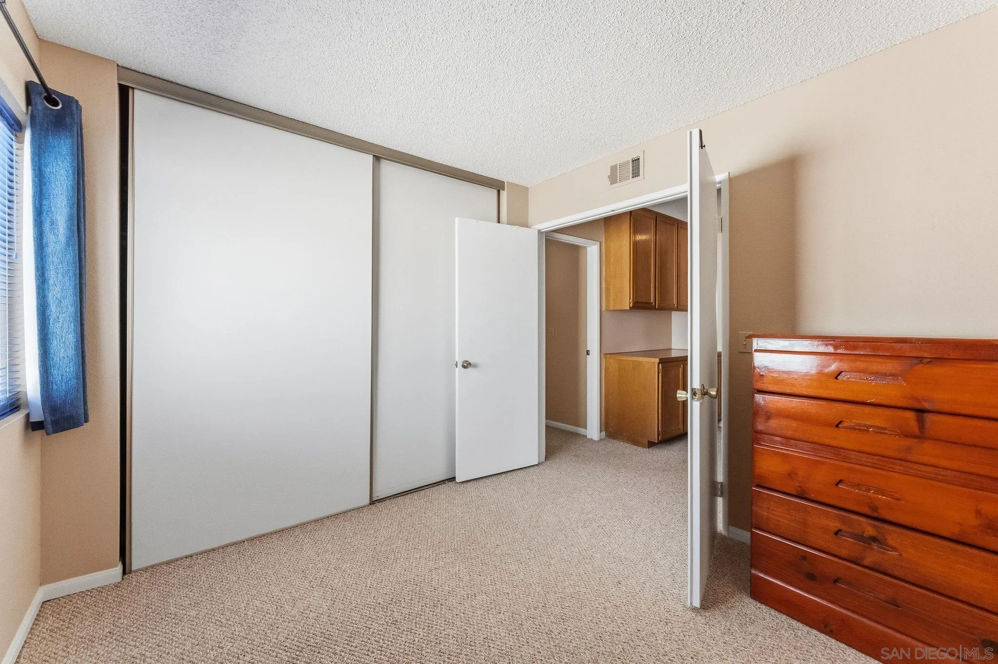 https://cdn.realtyfeed.com/cdn/127/260012781/7587824ec61dfd2bd8c1820657d50fea.webp