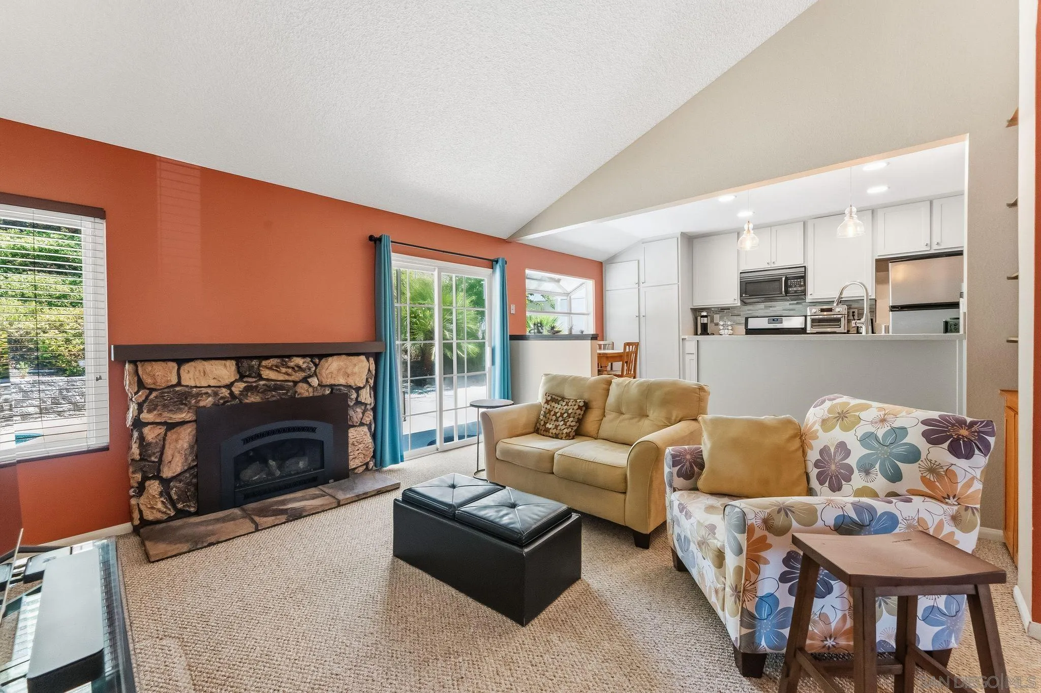 https://cdn.realtyfeed.com/cdn/127/260012781/7d90a9fcff767c5b404e27247856396c.webp