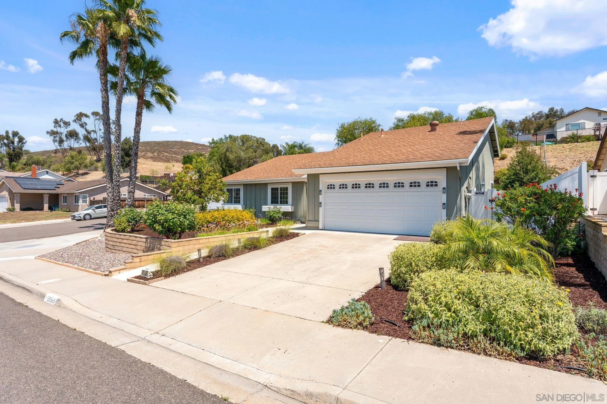 https://cdn.realtyfeed.com/cdn/127/260012781/9841bcd6a2faafa35a8b74c1453d3b6e.webp