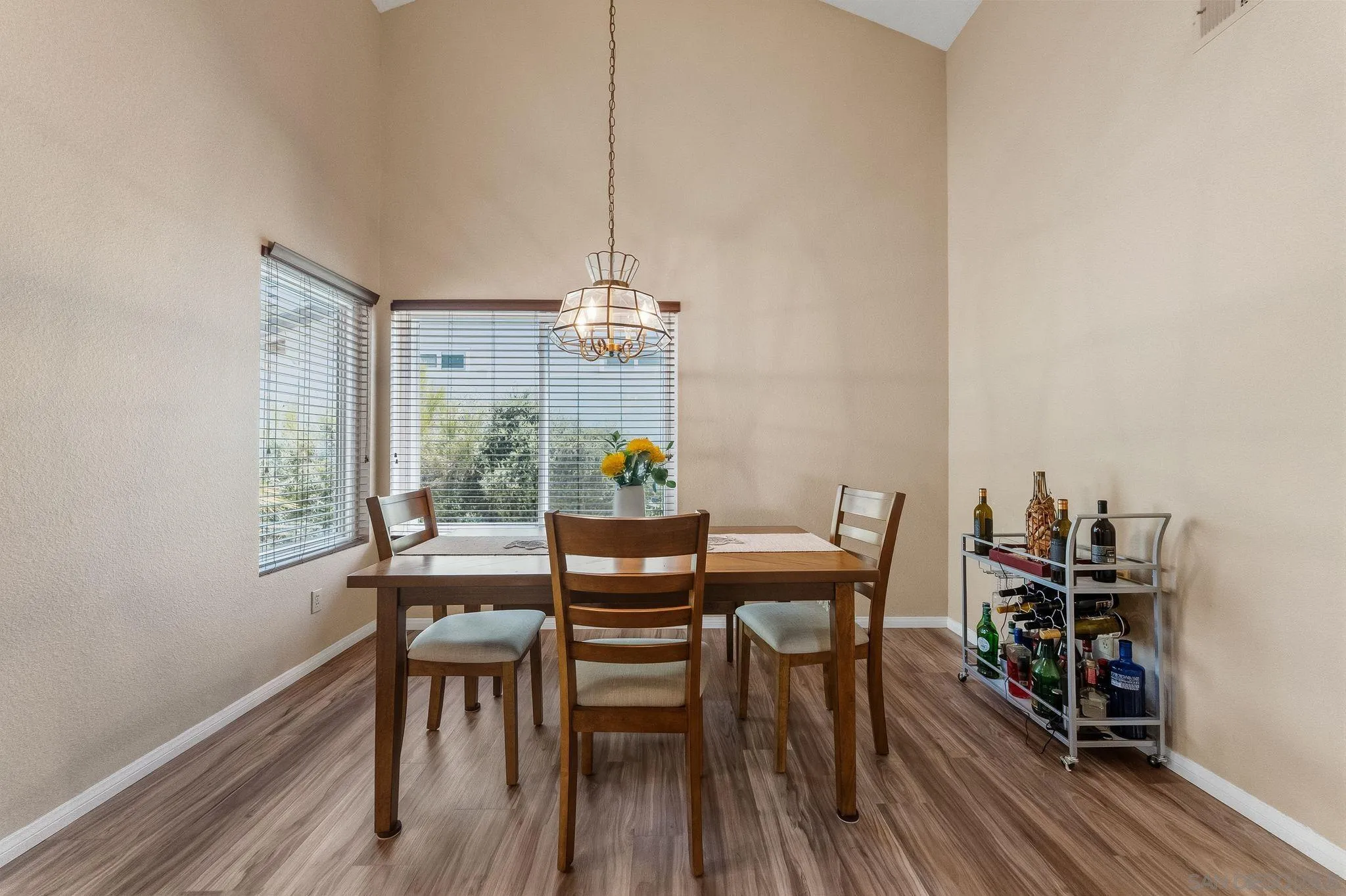 https://cdn.realtyfeed.com/cdn/127/260012781/be90caaa0049df78752d64d155709d0d.webp