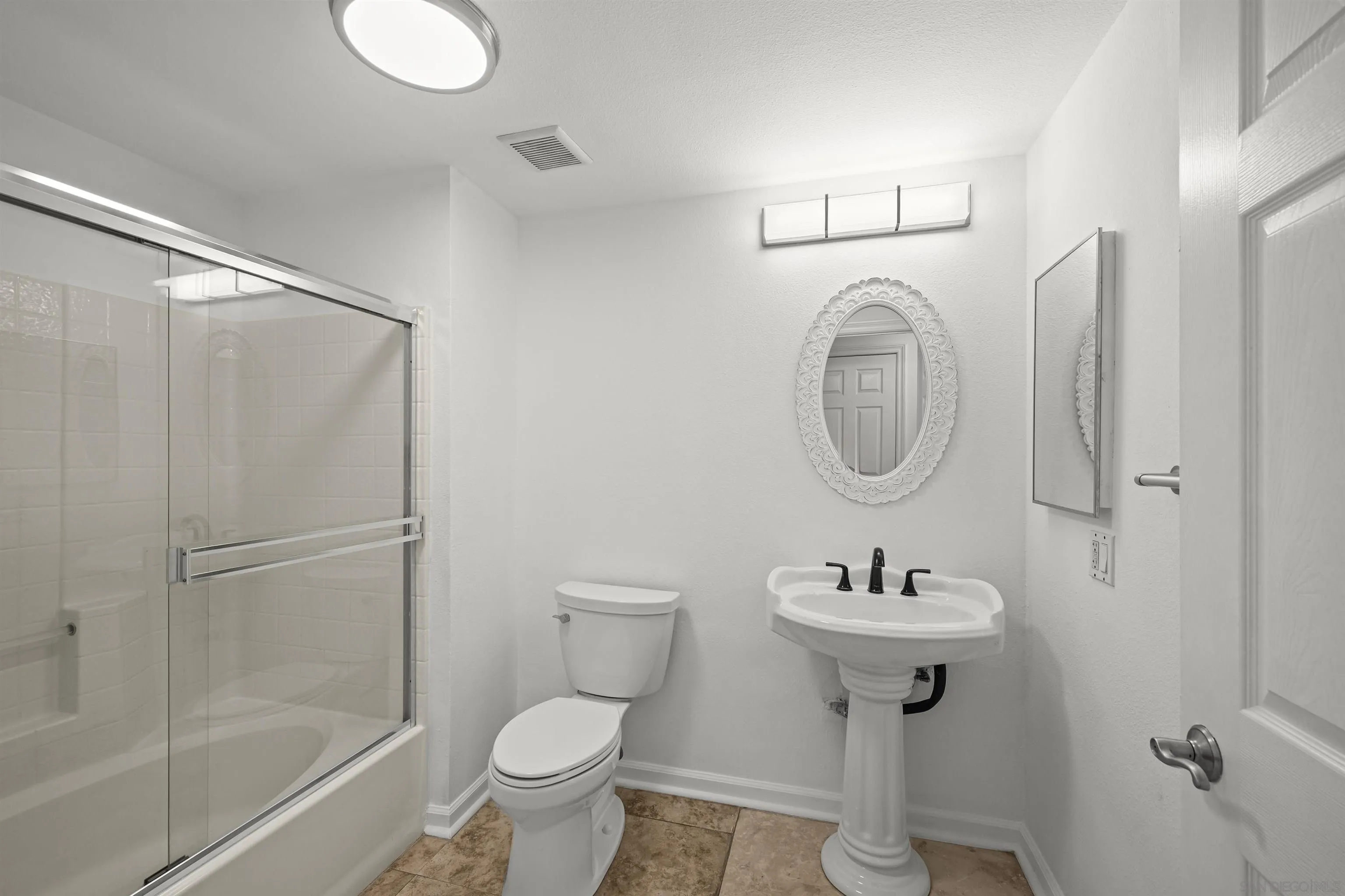Photo #10: 260012785 Listing: Photo #10