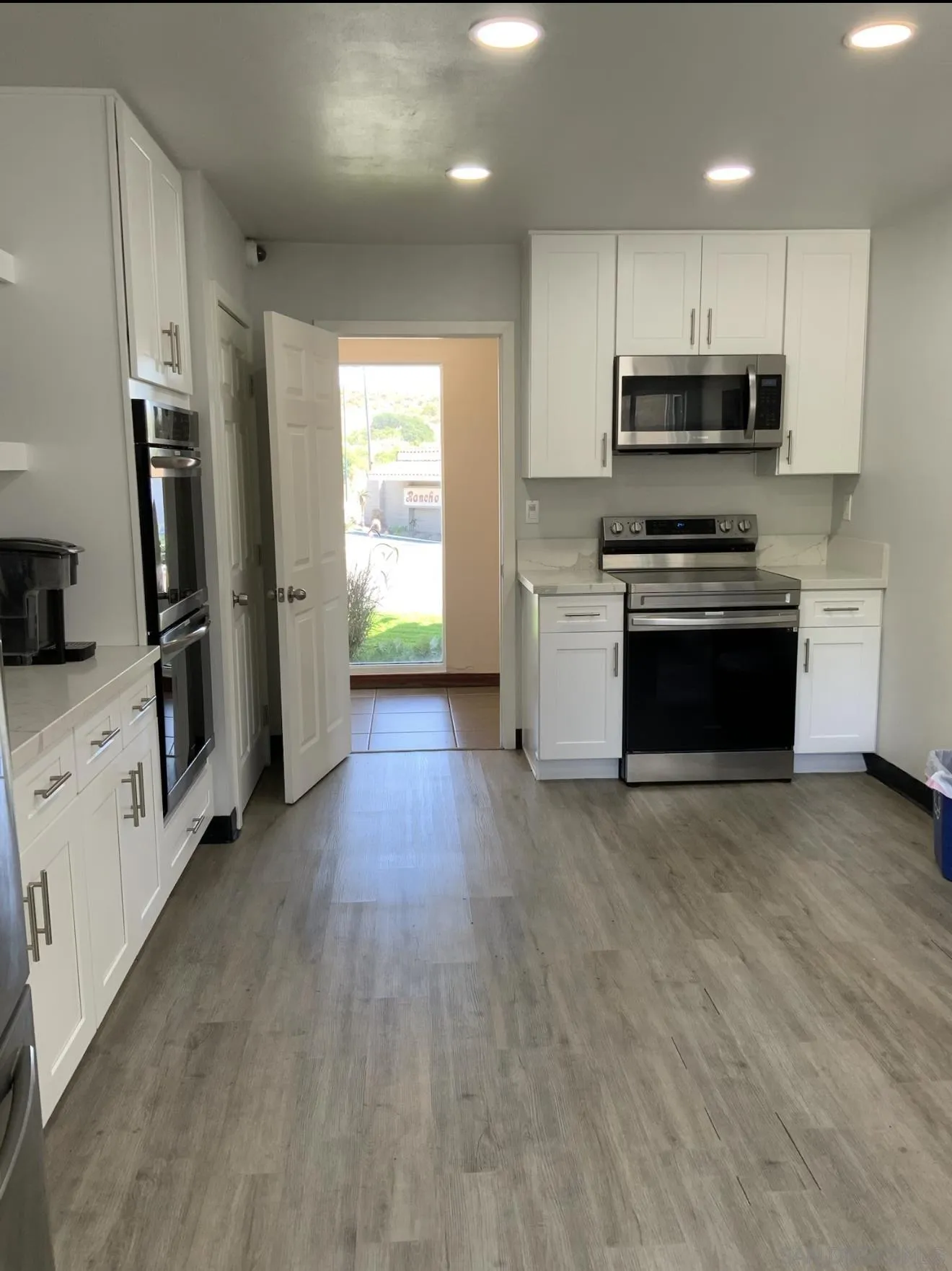 https://cdn.realtyfeed.com/cdn/127/260012787/084e050f060f8c07912e29fae1afa705.webp