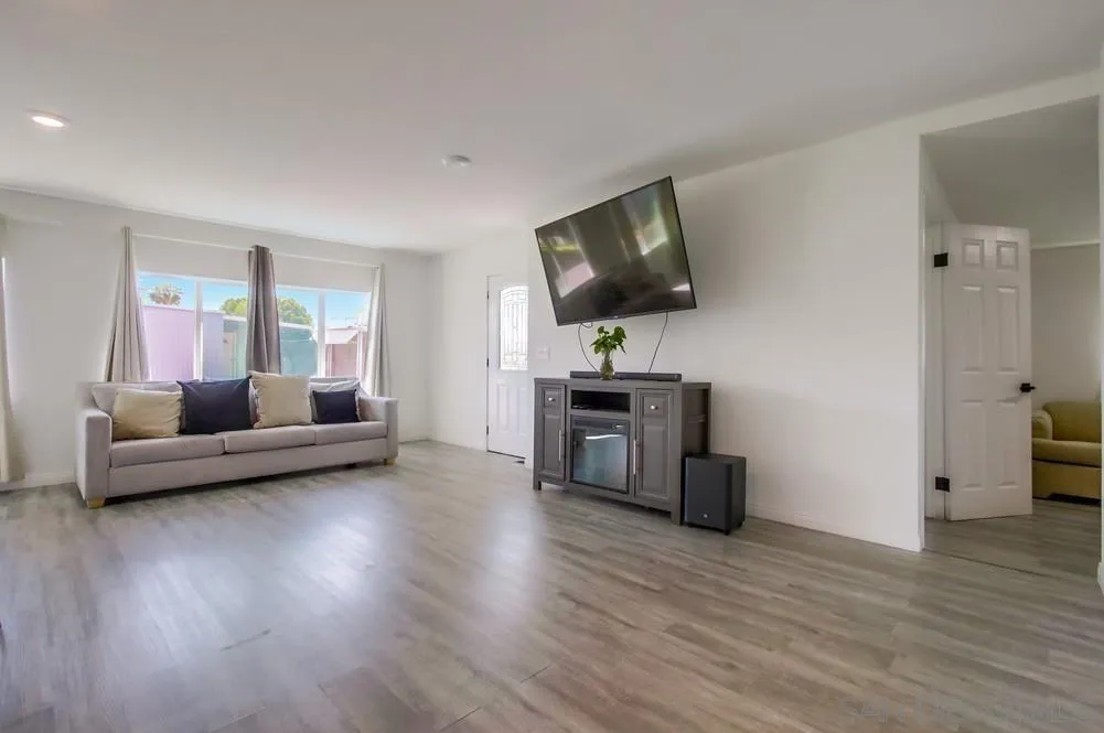 https://cdn.realtyfeed.com/cdn/127/260012787/1666da6ec5a866ed286c64c6b9d72b75.webp