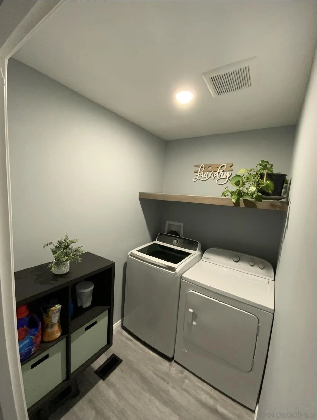 https://cdn.realtyfeed.com/cdn/127/260012787/86506773d88bb2103c73aa83e88a6f24.webp