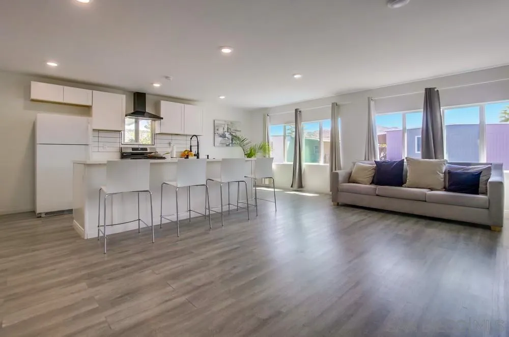 https://cdn.realtyfeed.com/cdn/127/260012787/a002fa2f8b0725be0b2805dc15aa9f06.webp