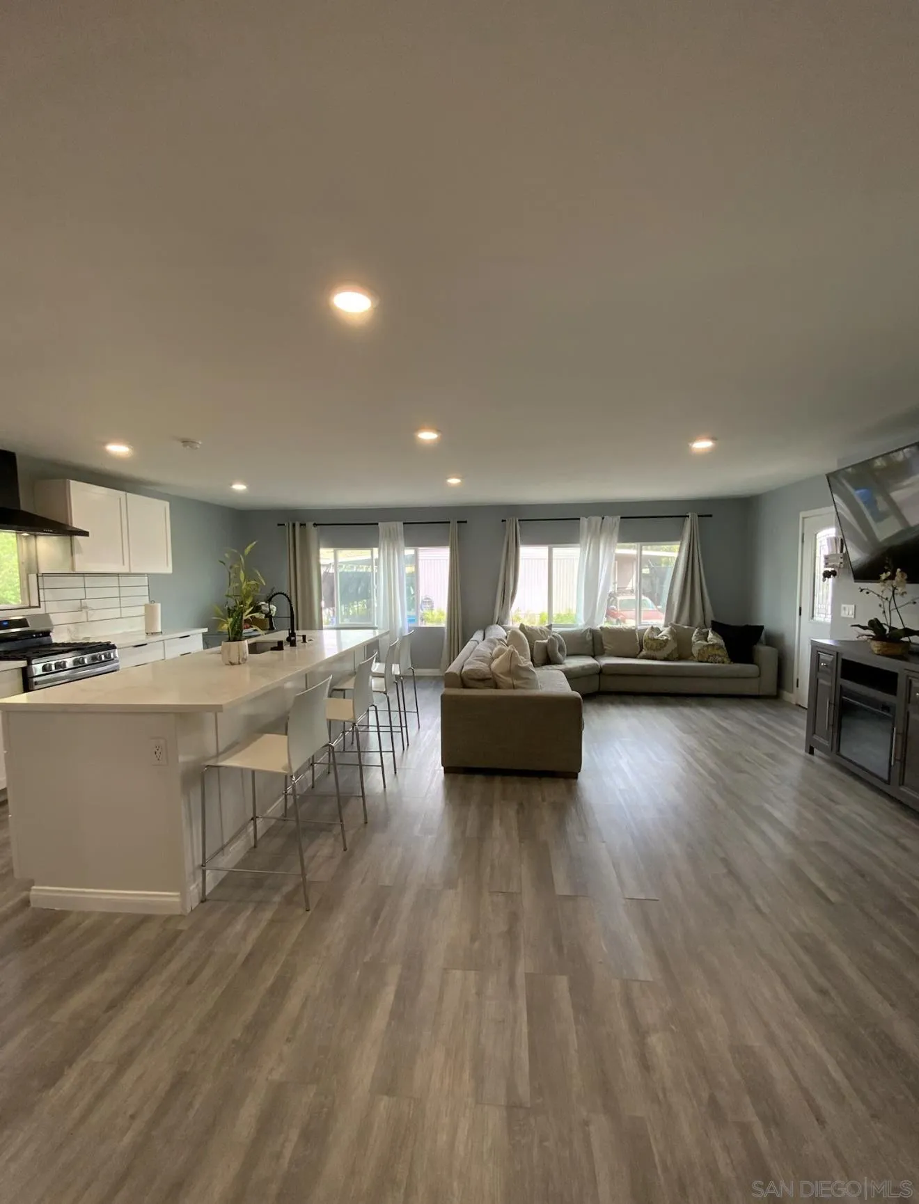 12970 Highway 8 Business Unit 55, El Cajon, CA 92021 - Photo 4 of 50, El Cajon, CA