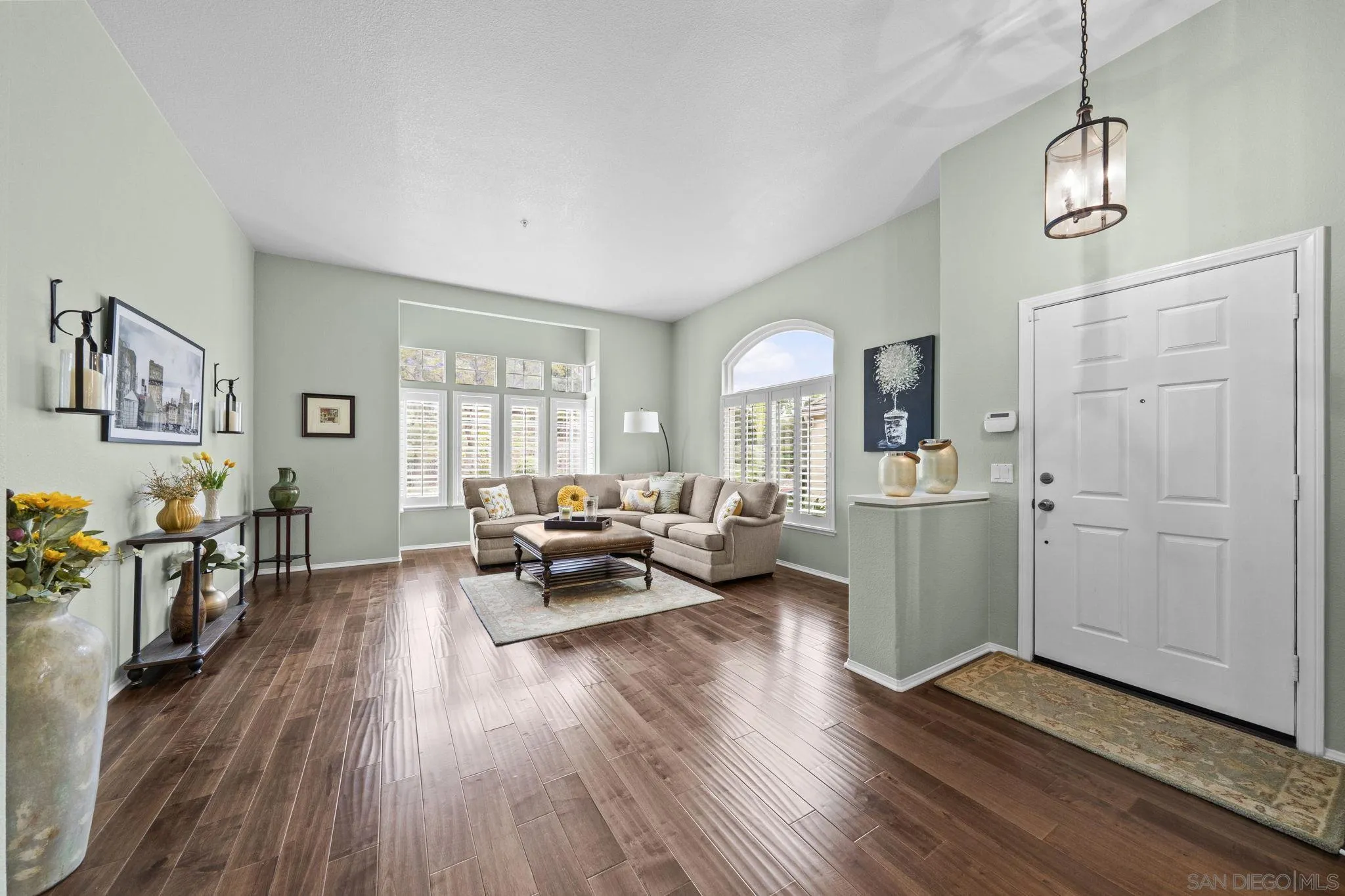 https://cdn.realtyfeed.com/cdn/127/260012791/0bac7d3180af946751206cc2aa5c2c85.webp