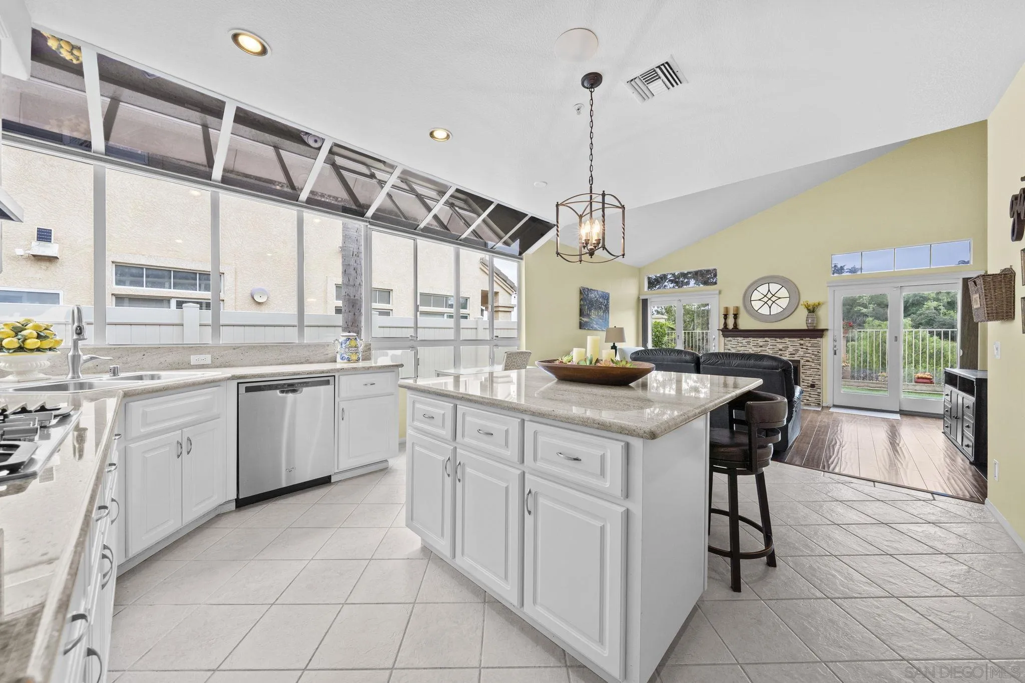 https://cdn.realtyfeed.com/cdn/127/260012791/99918e8a7ff6d1bab16f3cc6baf1598a.webp