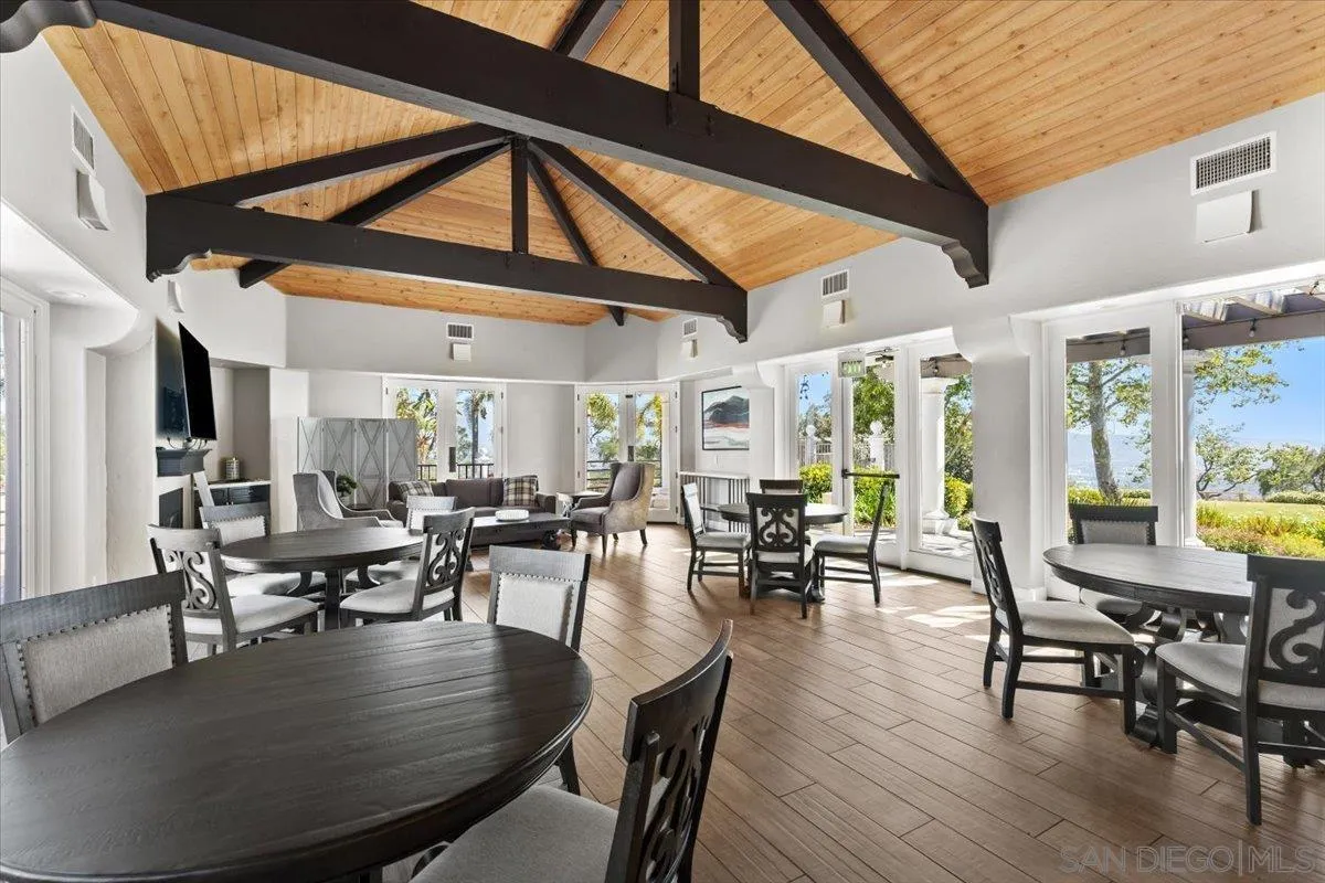 https://cdn.realtyfeed.com/cdn/127/260012791/f39e4aaa5e967788caaf2f4bbd9eb0a8.webp