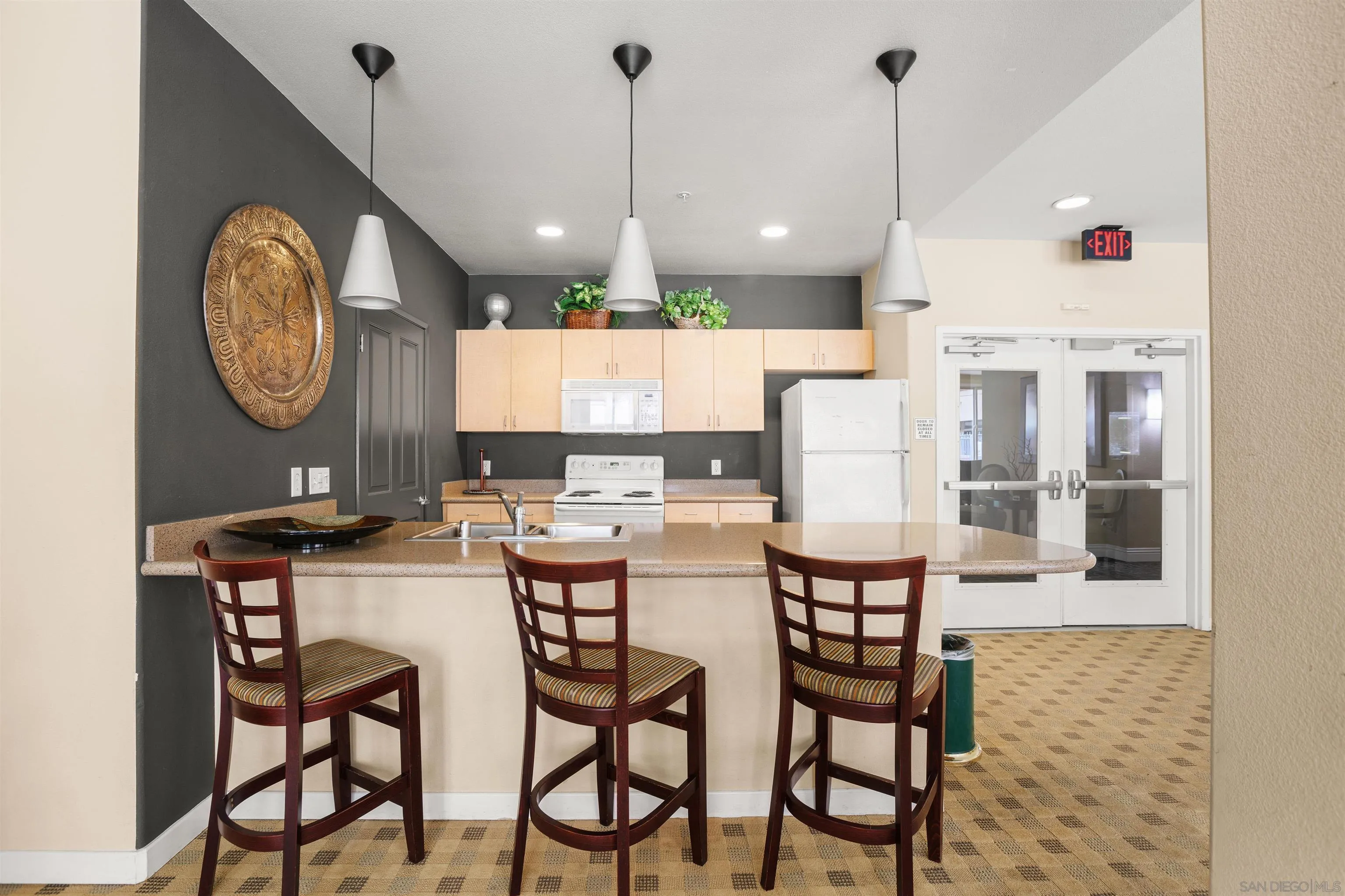 https://cdn.realtyfeed.com/cdn/127/260012795/5ff2ad353532aef06035fb8f03bcacb2.webp