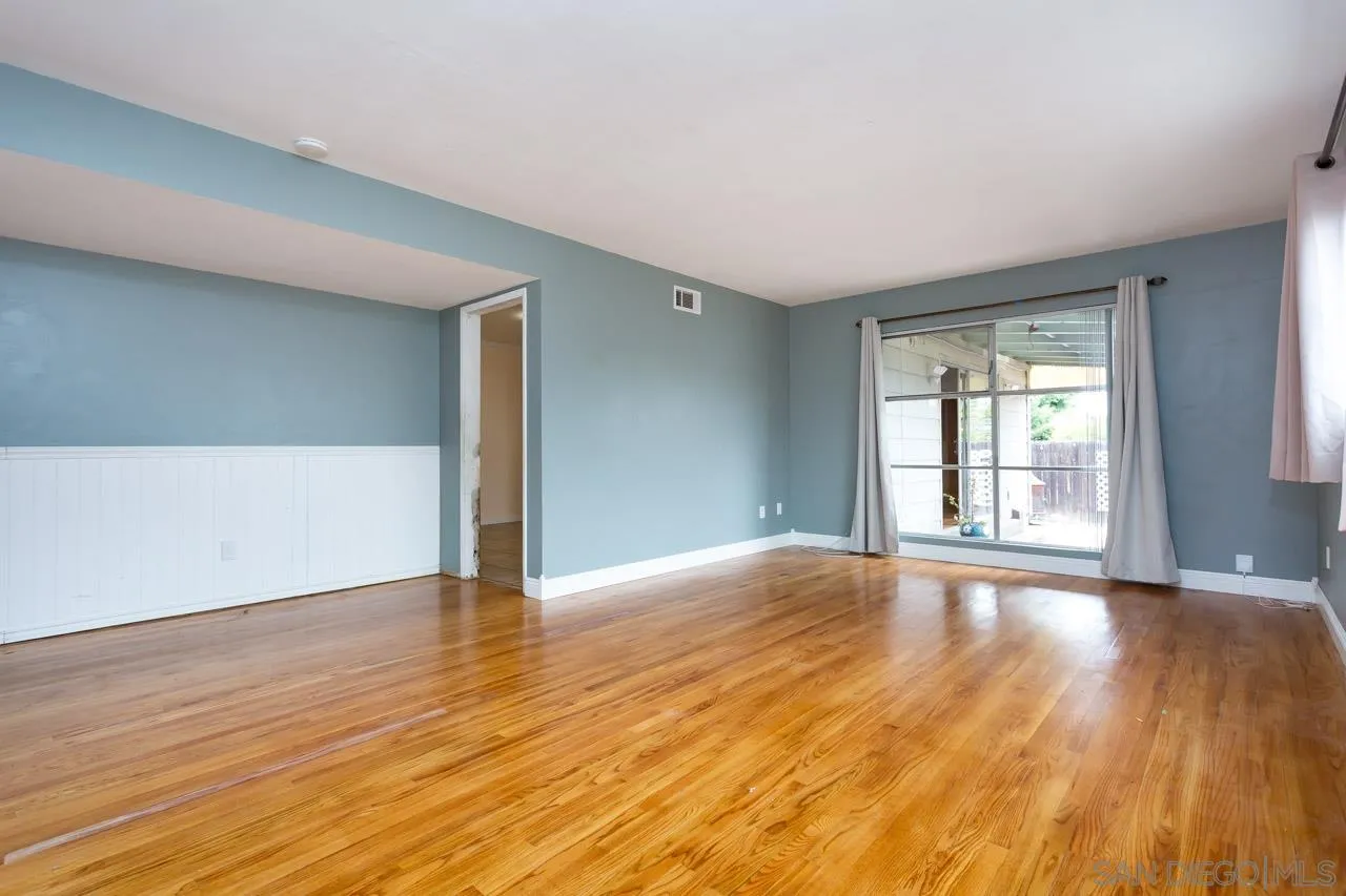 https://cdn.realtyfeed.com/cdn/127/260012802/4abd4c9363496408bb6be47fcfe6884c.webp