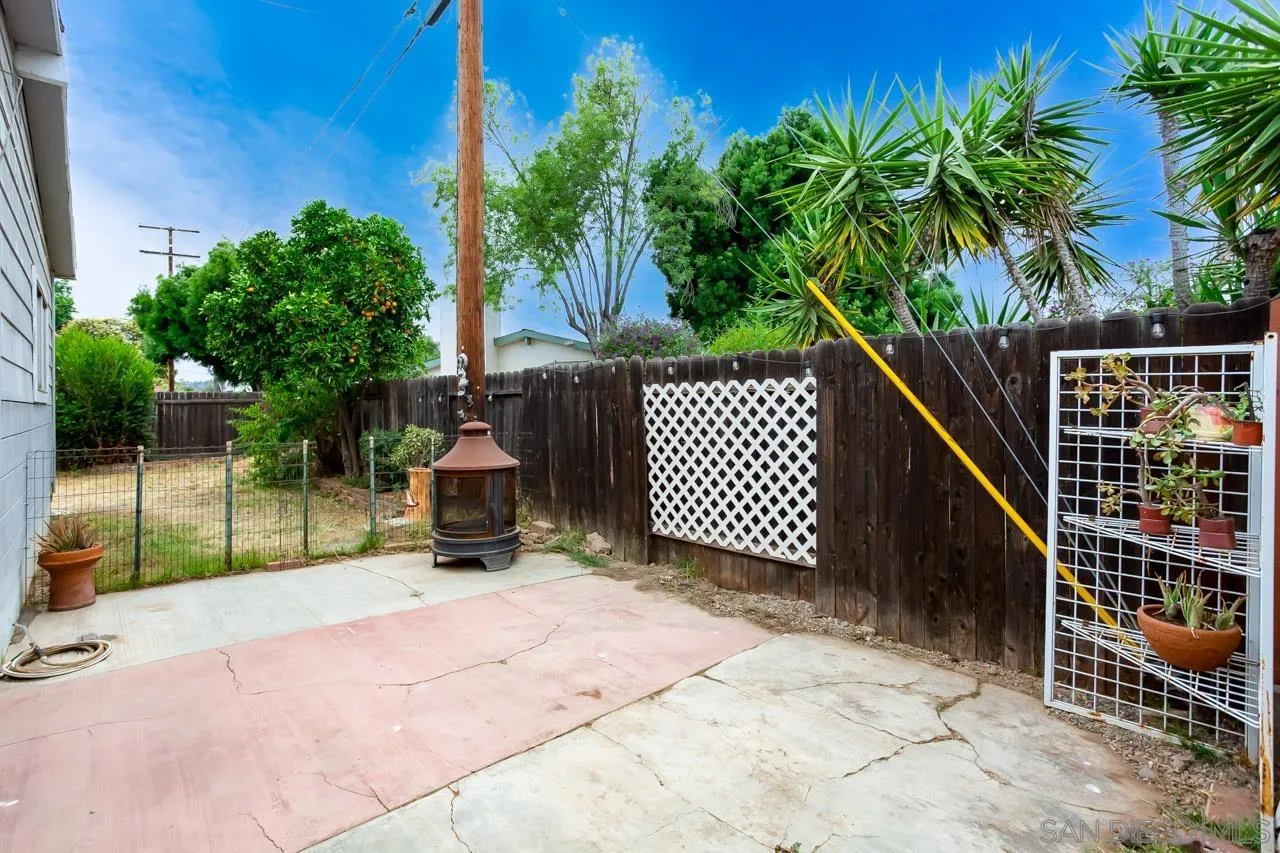 https://cdn.realtyfeed.com/cdn/127/260012802/5703c31a076a8fbd7148af9bbad32ca2.webp