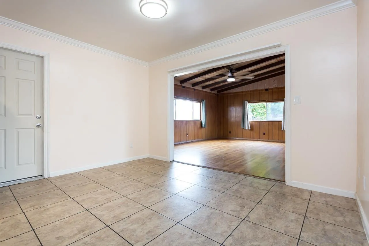 https://cdn.realtyfeed.com/cdn/127/260012802/e42e3ae73403dbadcc448dae7b762e21.webp