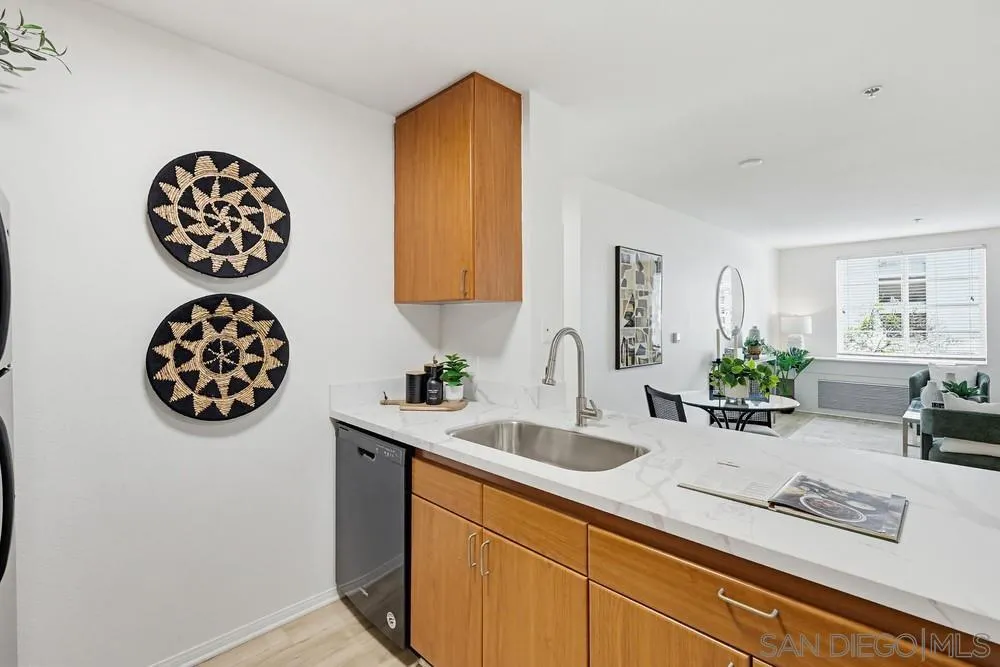 Photo #7: 260012810 Listing: Photo #7