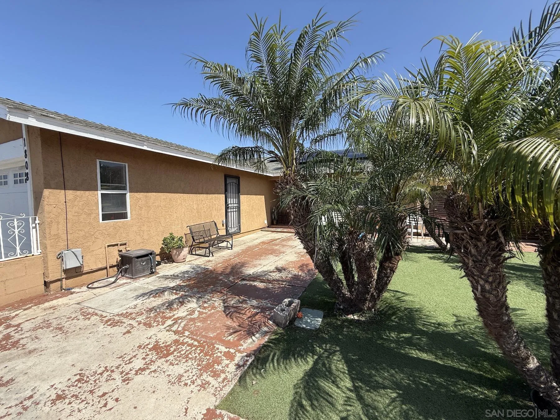 https://cdn.realtyfeed.com/cdn/127/260012825/c88debafd53a7f7669a97cc7a792188b.webp