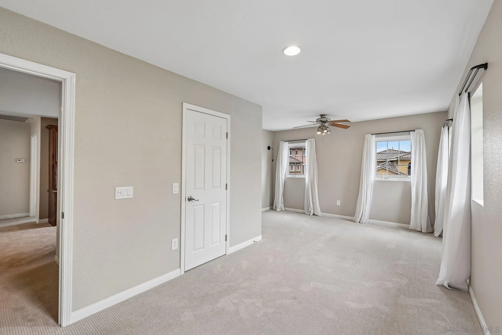 https://cdn.realtyfeed.com/cdn/127/260012827/0d056fb3f1f252ee3e9b897624e2ba34.webp
