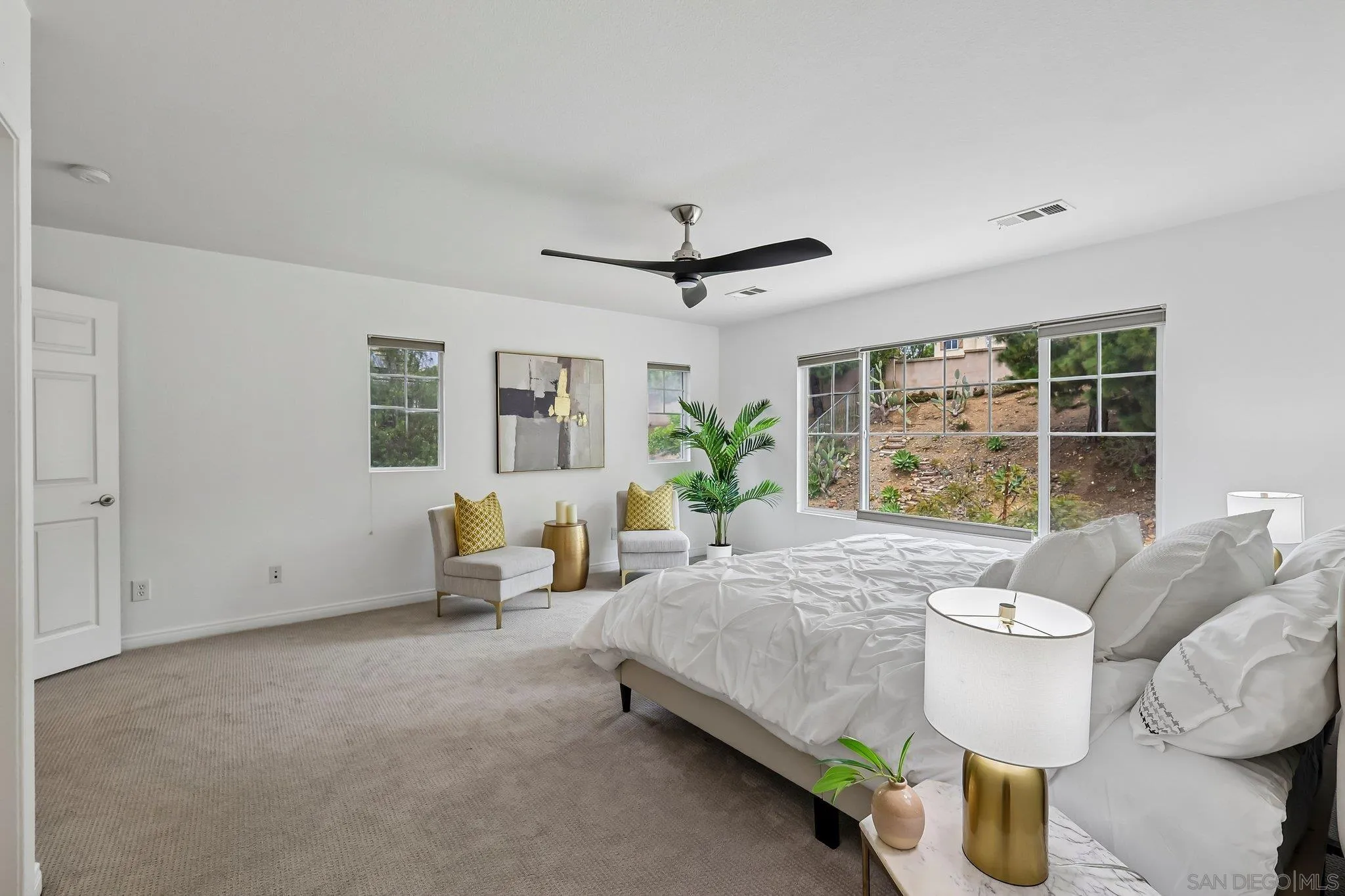 https://cdn.realtyfeed.com/cdn/127/260012827/11cc1bf8c28ebffe72a3d723b86bd7ac.webp