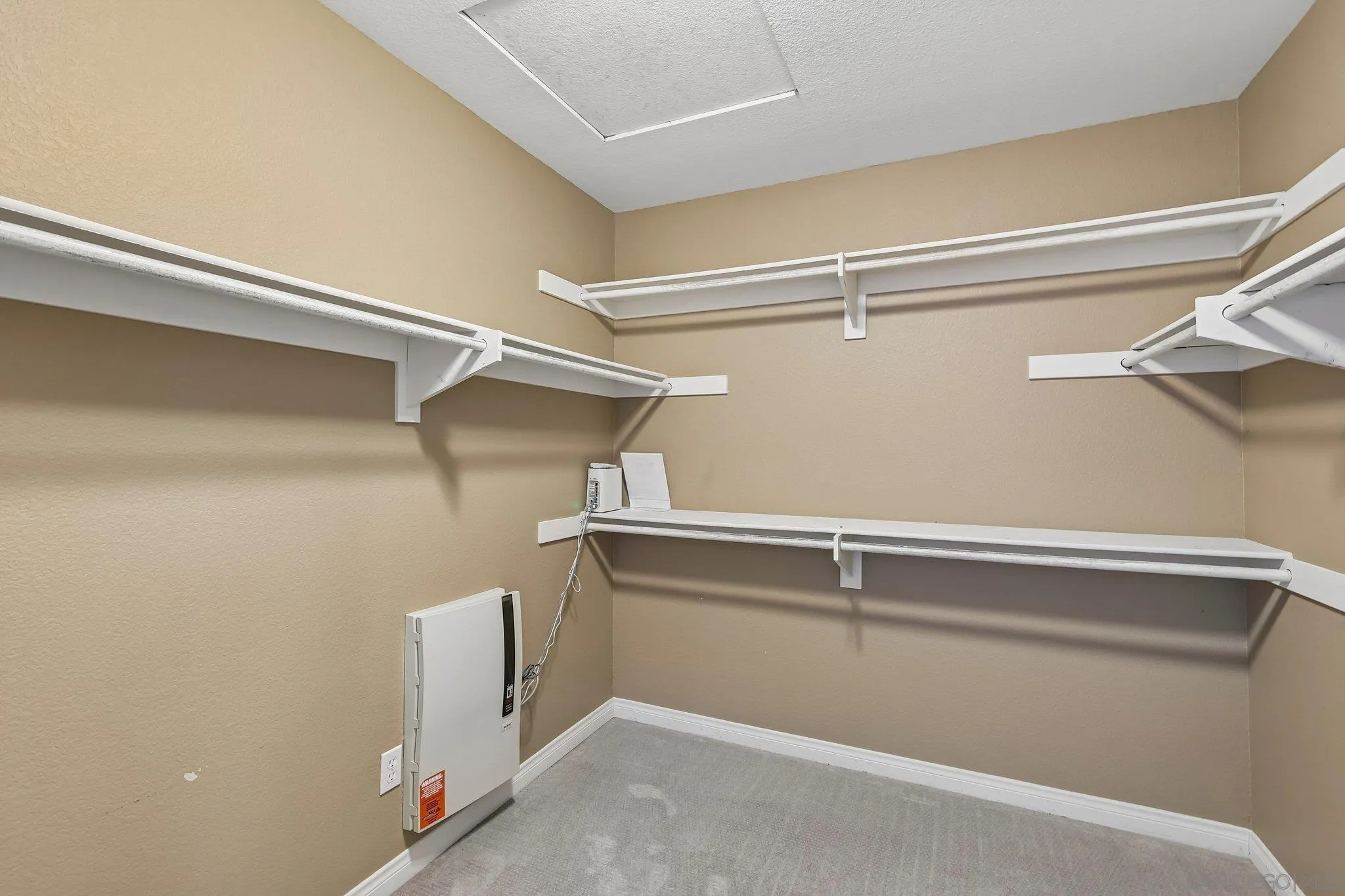 https://cdn.realtyfeed.com/cdn/127/260012827/52295d9abee3ab93bda021cd3fb7344a.webp