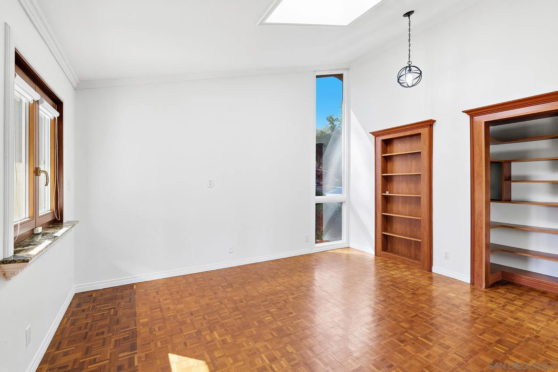 https://cdn.realtyfeed.com/cdn/127/260012830/8290db8c92da8e9414e5404554cd72a5.webp