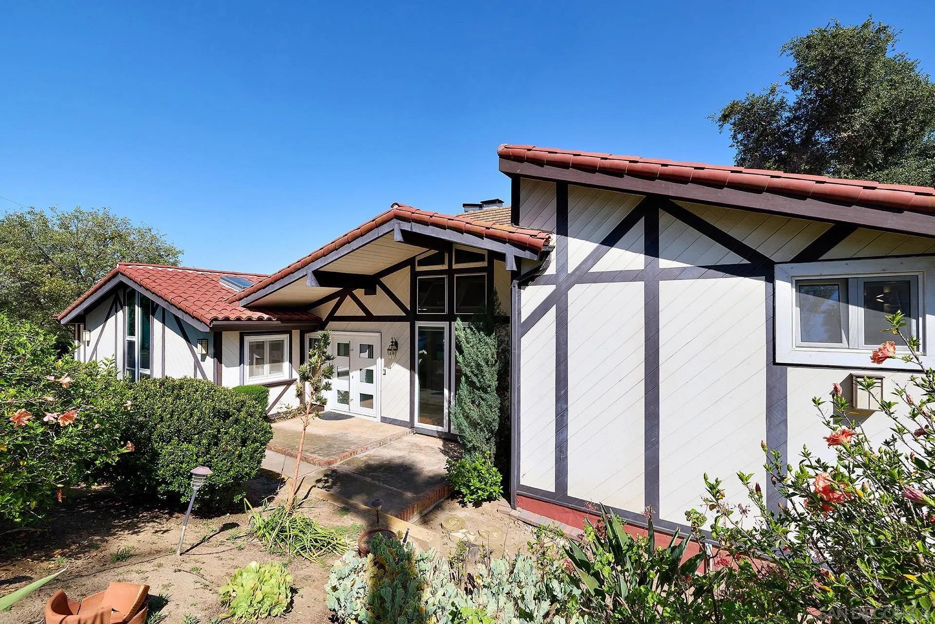 https://cdn.realtyfeed.com/cdn/127/260012830/ca80060a70ee8f7ae4a9c98cd9e2772b.webp
