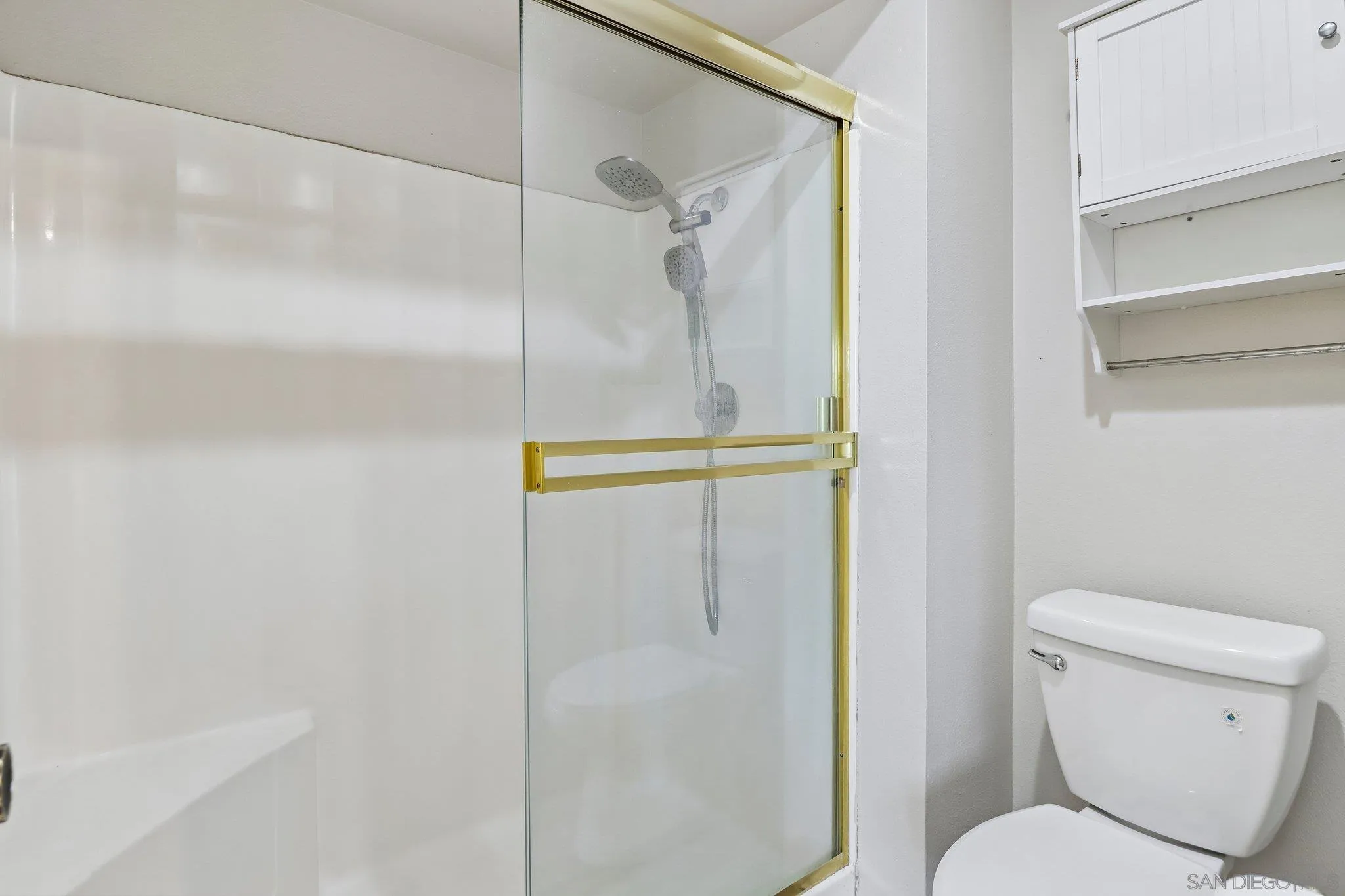 https://cdn.realtyfeed.com/cdn/127/260012831/051fb4906fb006fc6294cdf221ef0889.webp