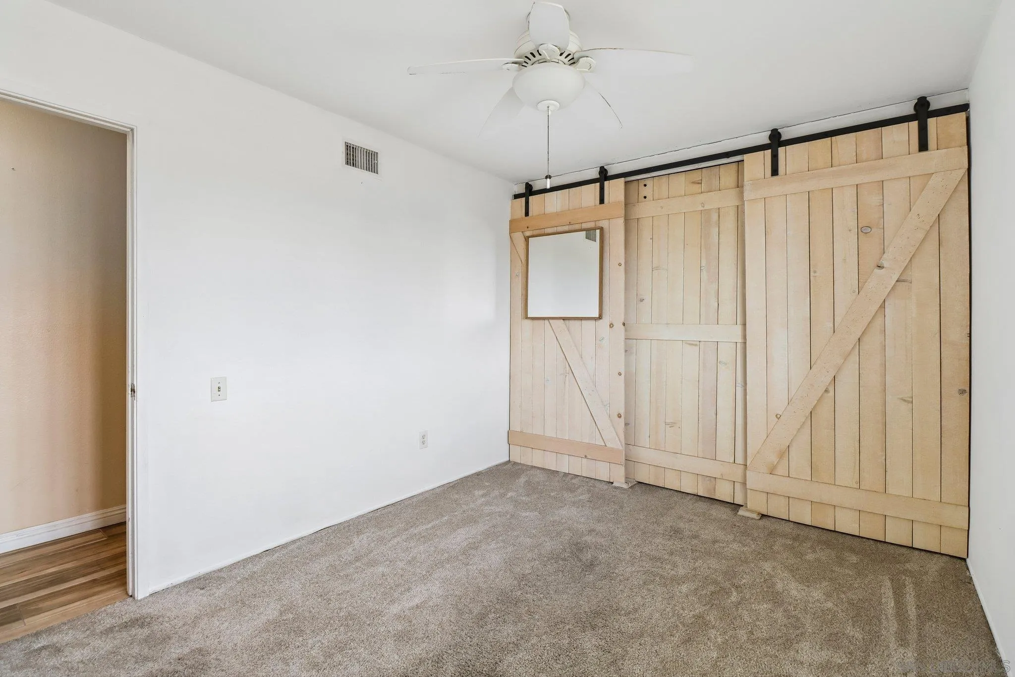 https://cdn.realtyfeed.com/cdn/127/260012831/6beb67a5e3c1099a7d324538998c4c97.webp