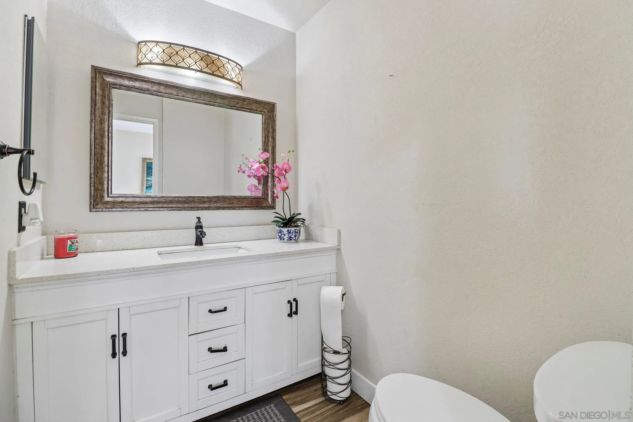 https://cdn.realtyfeed.com/cdn/127/260012831/82472fee85c4e0715ff8452fe0655b06.webp