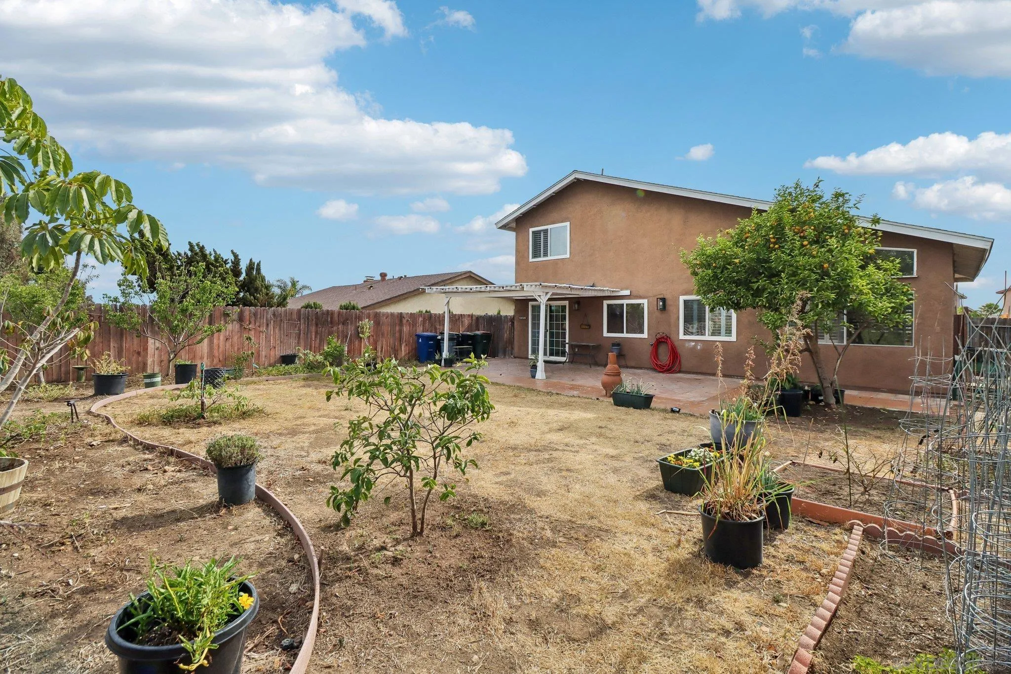 https://cdn.realtyfeed.com/cdn/127/260012831/a86997daebf9d30b216ecdb5223e348a.webp