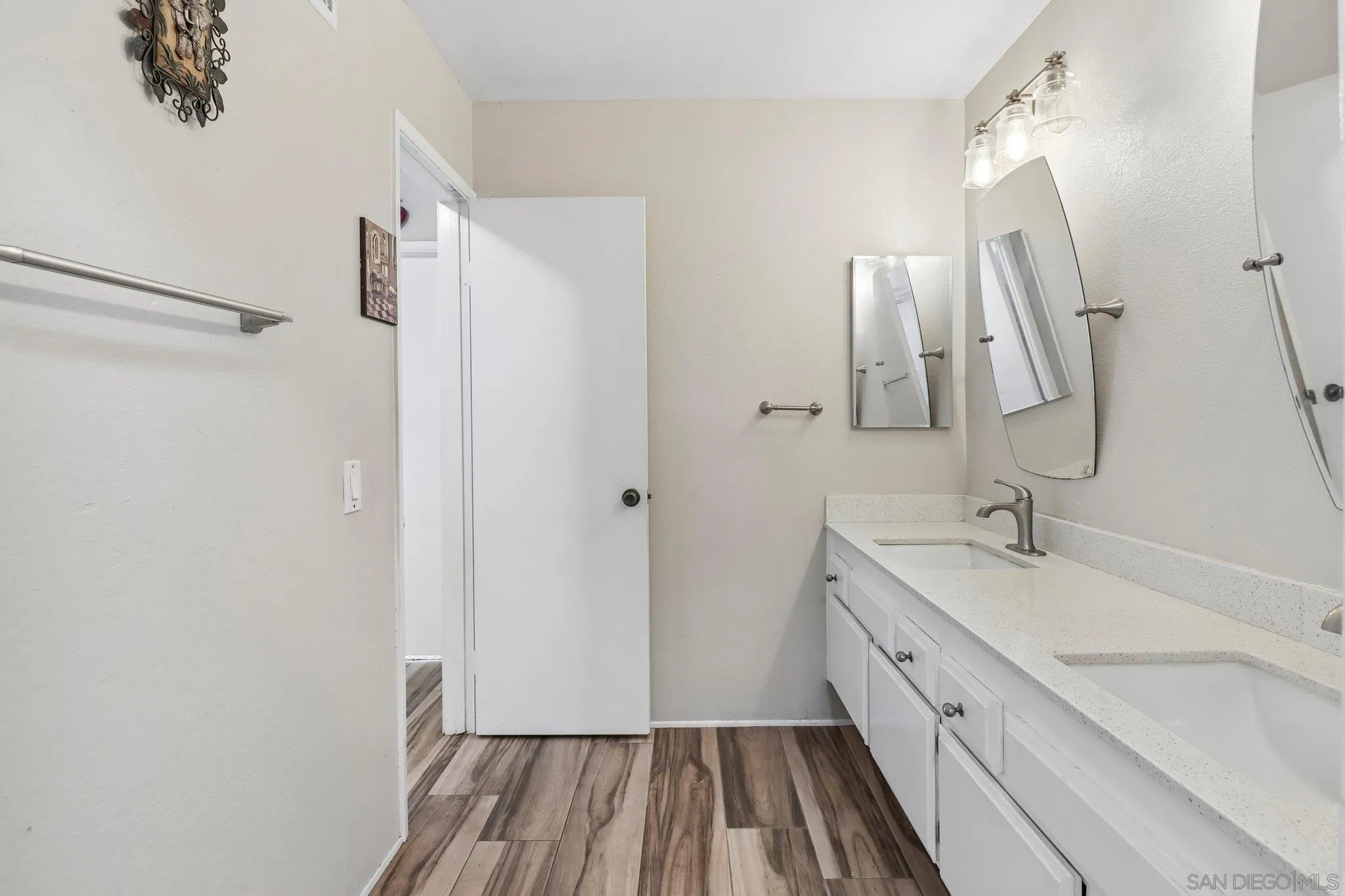 https://cdn.realtyfeed.com/cdn/127/260012831/c4268fd338a0a7c61e6ec3228999292e.webp