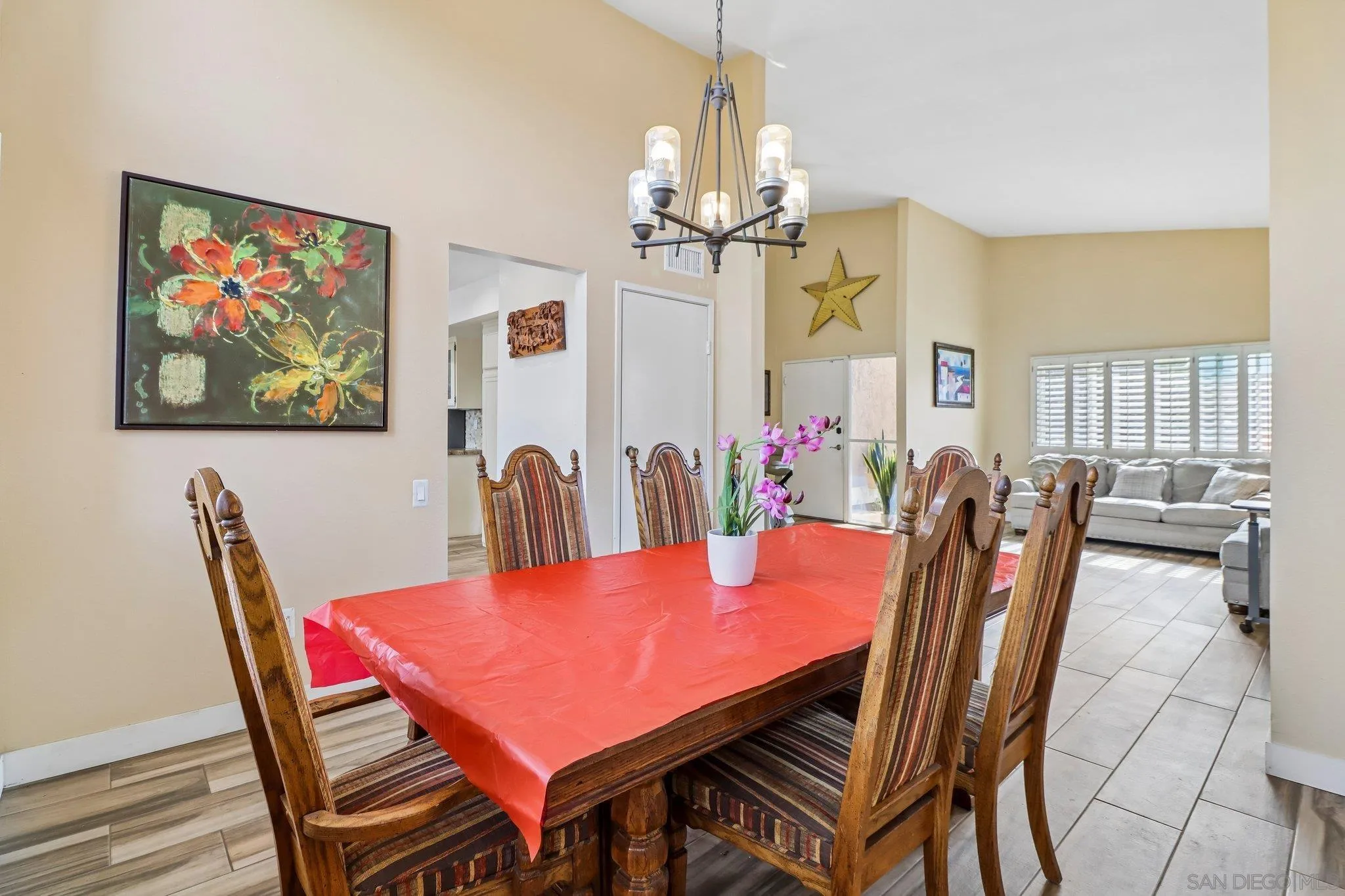 https://cdn.realtyfeed.com/cdn/127/260012831/f081d794ef3fbbd5b88c1511b7d37812.webp