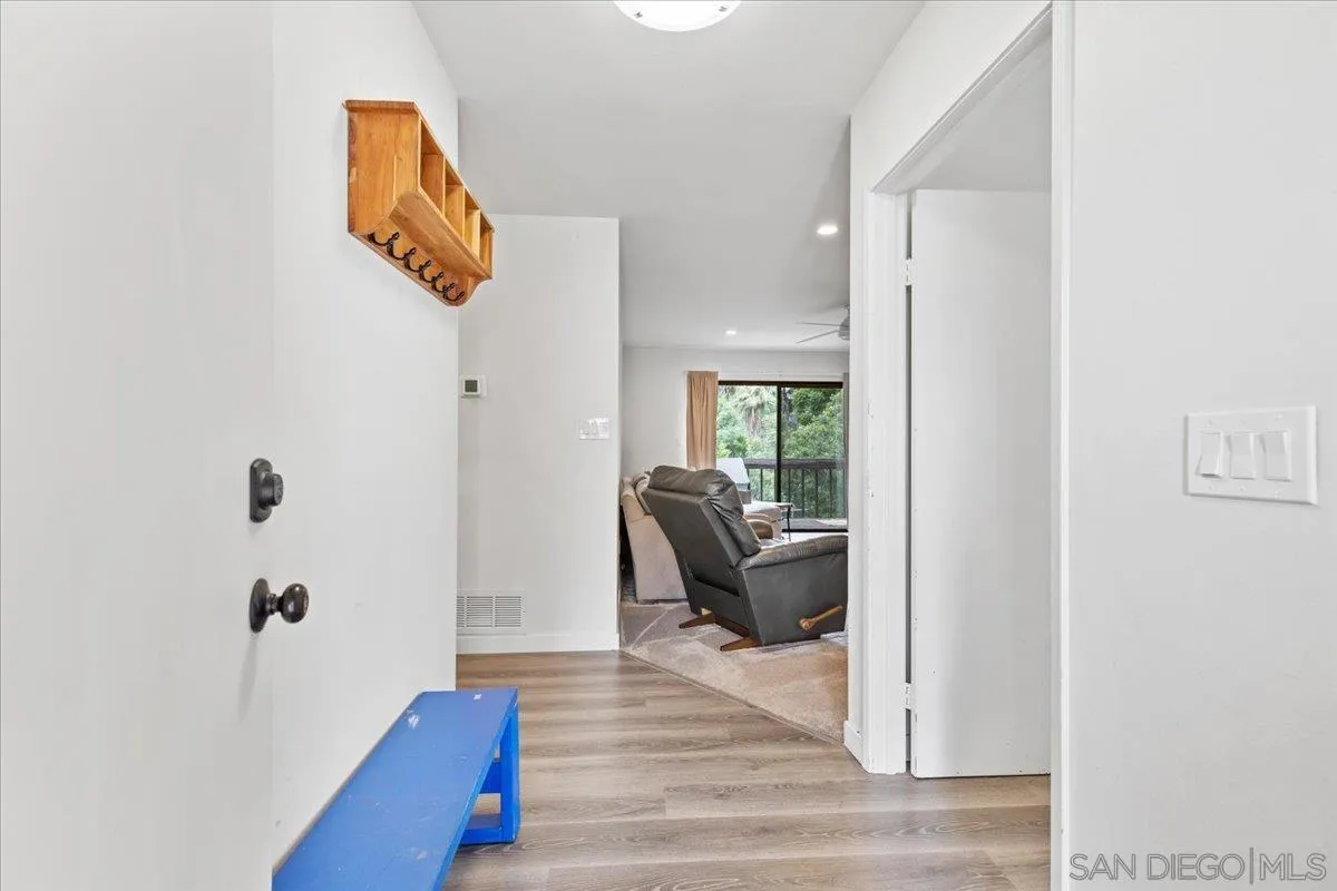 https://cdn.realtyfeed.com/cdn/127/260012832/11d035b9e6076123aee117d21df2cfdc.webp