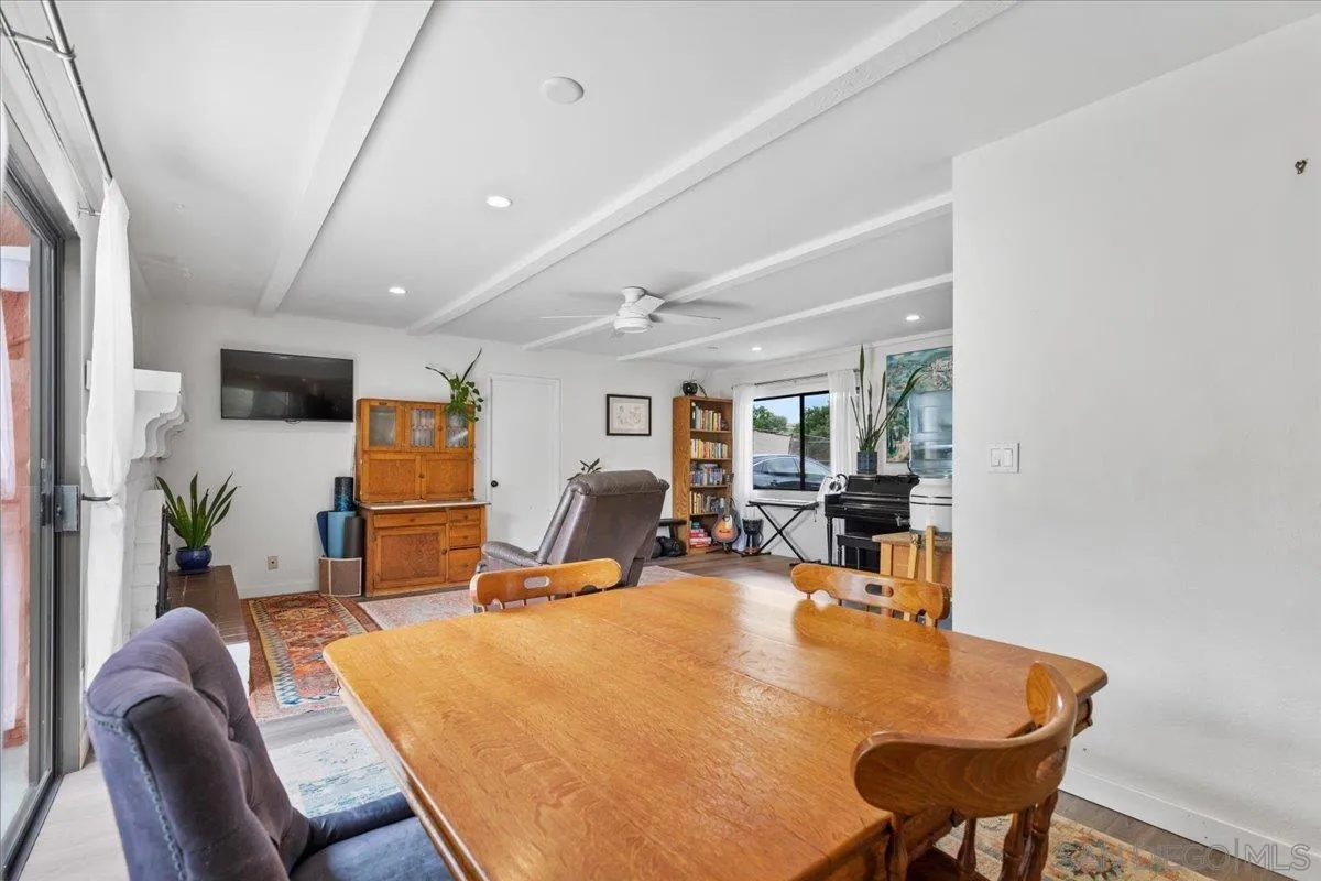 https://cdn.realtyfeed.com/cdn/127/260012832/3da3a390fcce0a28a79d2fe493fef439.webp